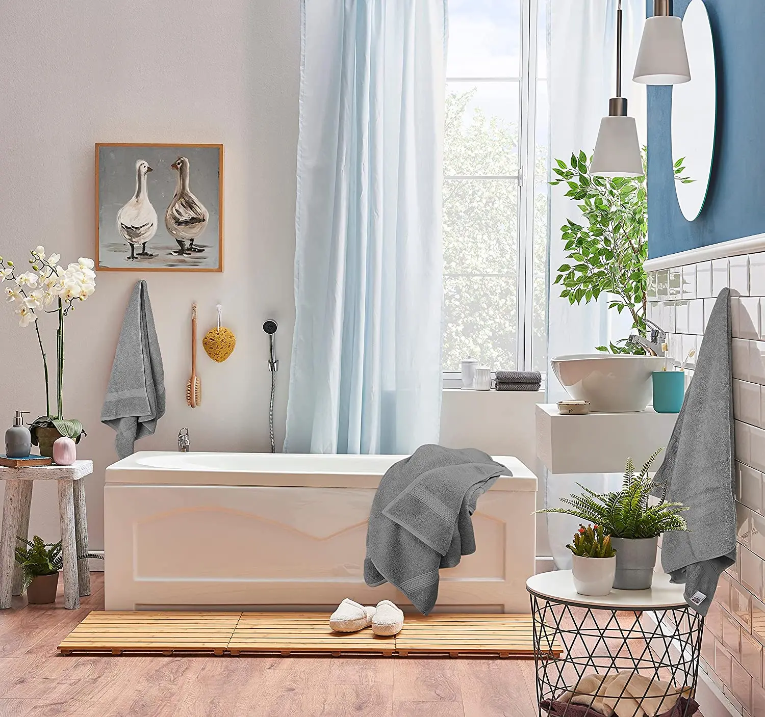 Highly Absorbent 100% Cotton 2 Bath Towels 2 Hand Towels 4 Washcloths 8 Piece Dobby border Towel Set for bathroom shower