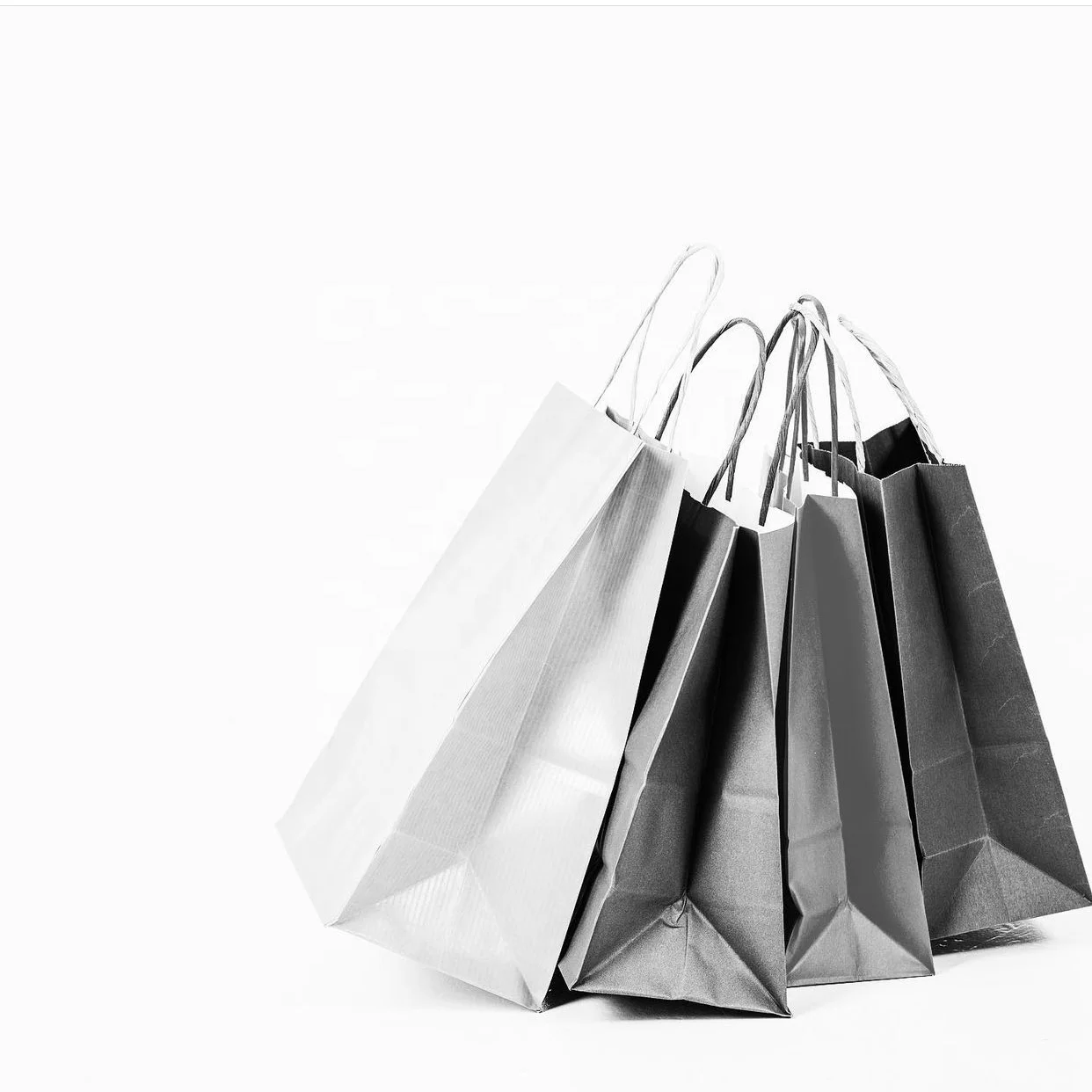 
2020 Excellent Quality Custom Logo Printing Recyclable Shopping Paper customized gift bags 