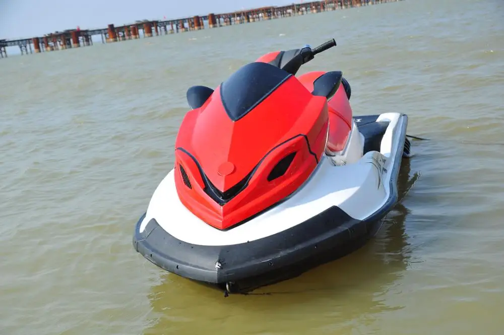 Fast Speed 1500cc 4-Stroke Racing Motorboat 300hp Jet Ski for Water Sports Entertainment Sea Doo 1400cc Jetski