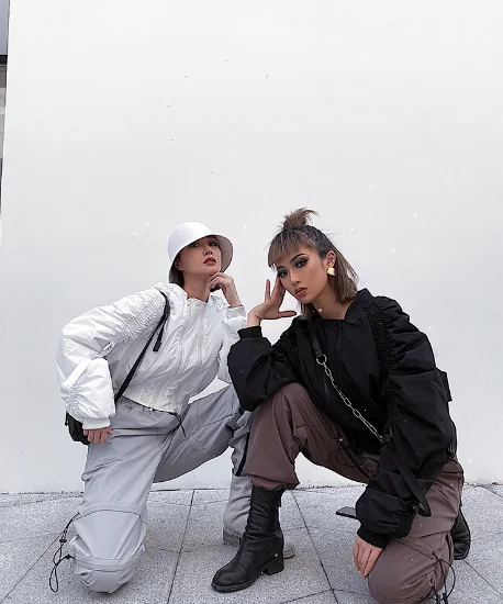 
Wholesale streetwear women bottoms trousers custom white breathable jogger pants 