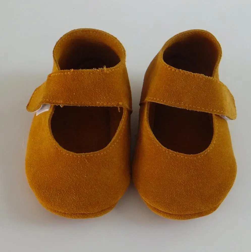 
XIAMEN COBRA 2021 top selling newest design soft sole leather baby moccasins shoes 