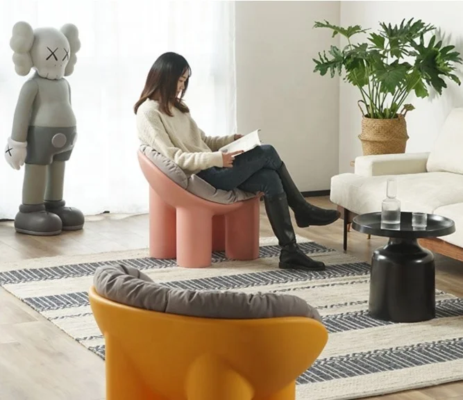 Cheap living room furniture Roly poly chair plastic chair with cushion