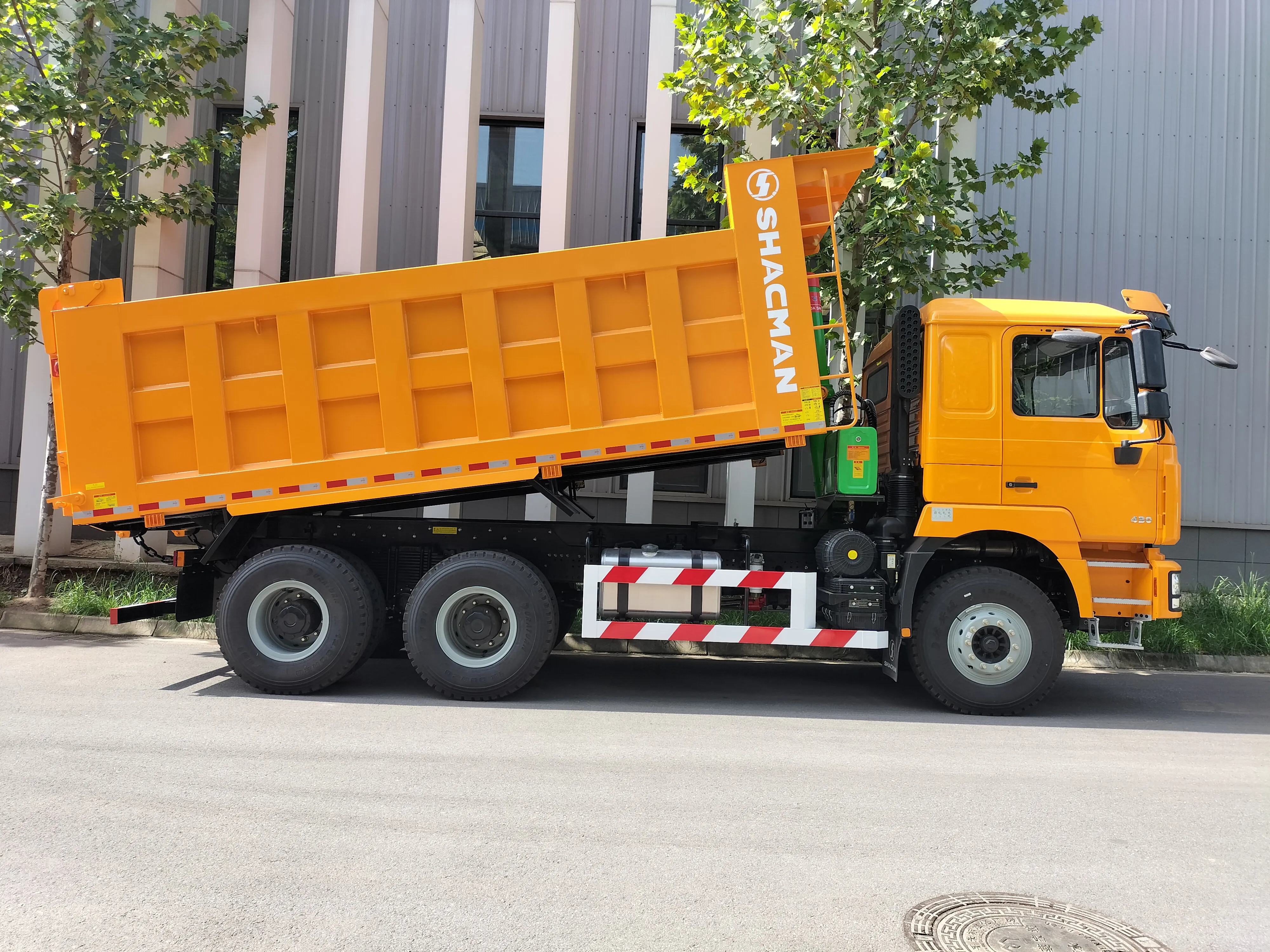 Shacman X3000 8x4 Dump Truck Shacman F3000 6x4 Dumper Tipper Truck Dump Truck