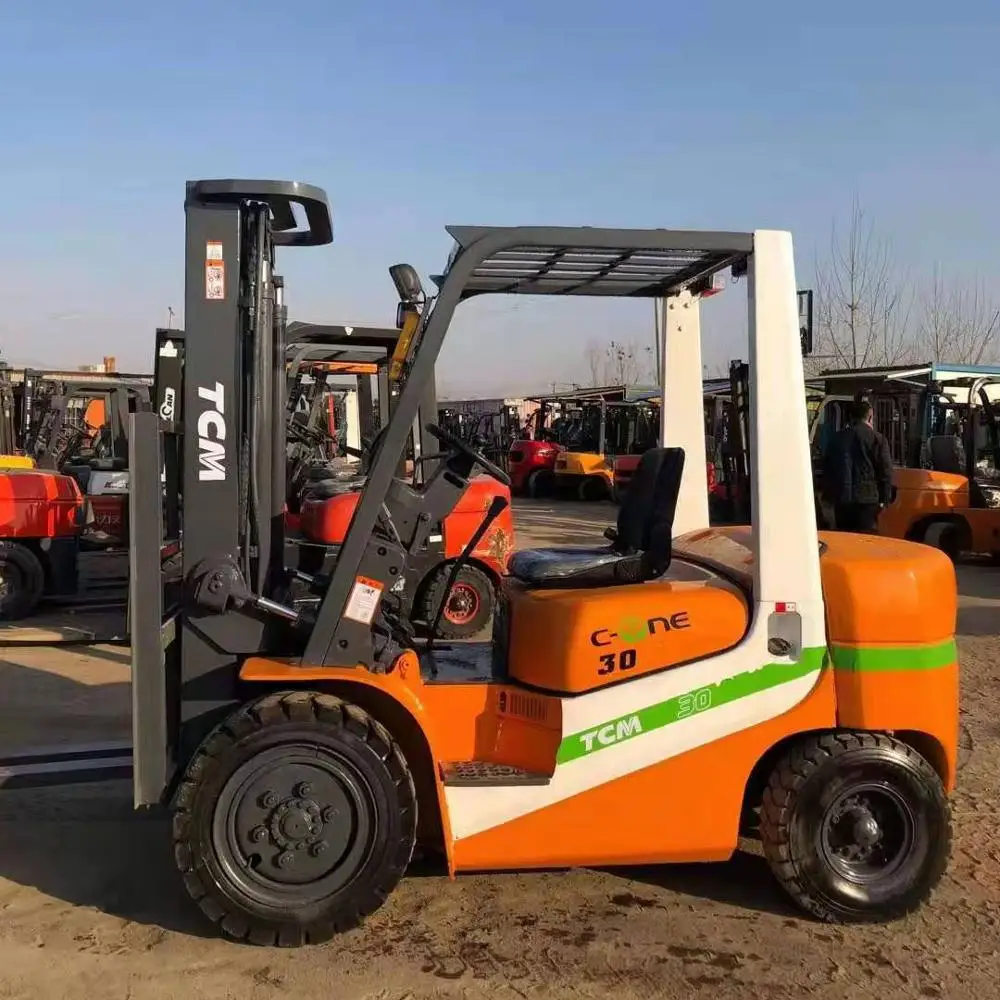 used 2.5ton 3 ton TCM forklift  3 stage  for sale in Shanghai