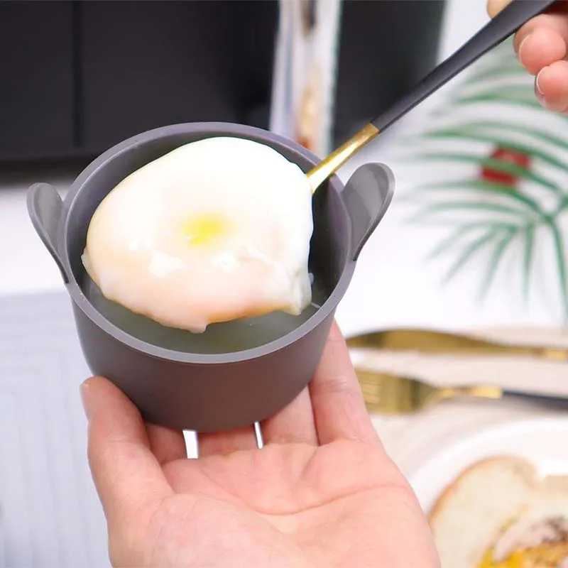 BPA-free Reusable Large Muffin Ramekins Air Fryer Egg Moulds Silicone Cake Mold Non-Stick Air Fryer Microwave Egg Poacher