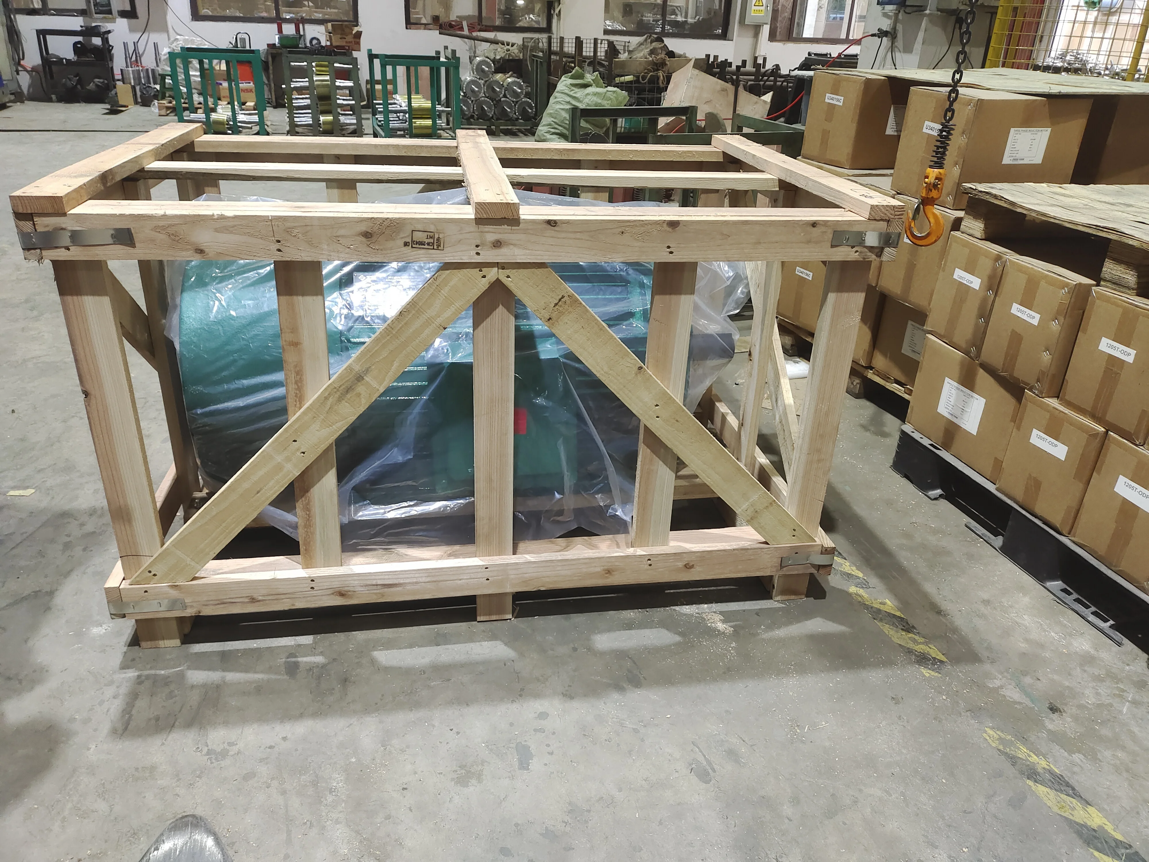 NEMA TEFC 230/460V 6-pole three-phase 300 hp electric motor