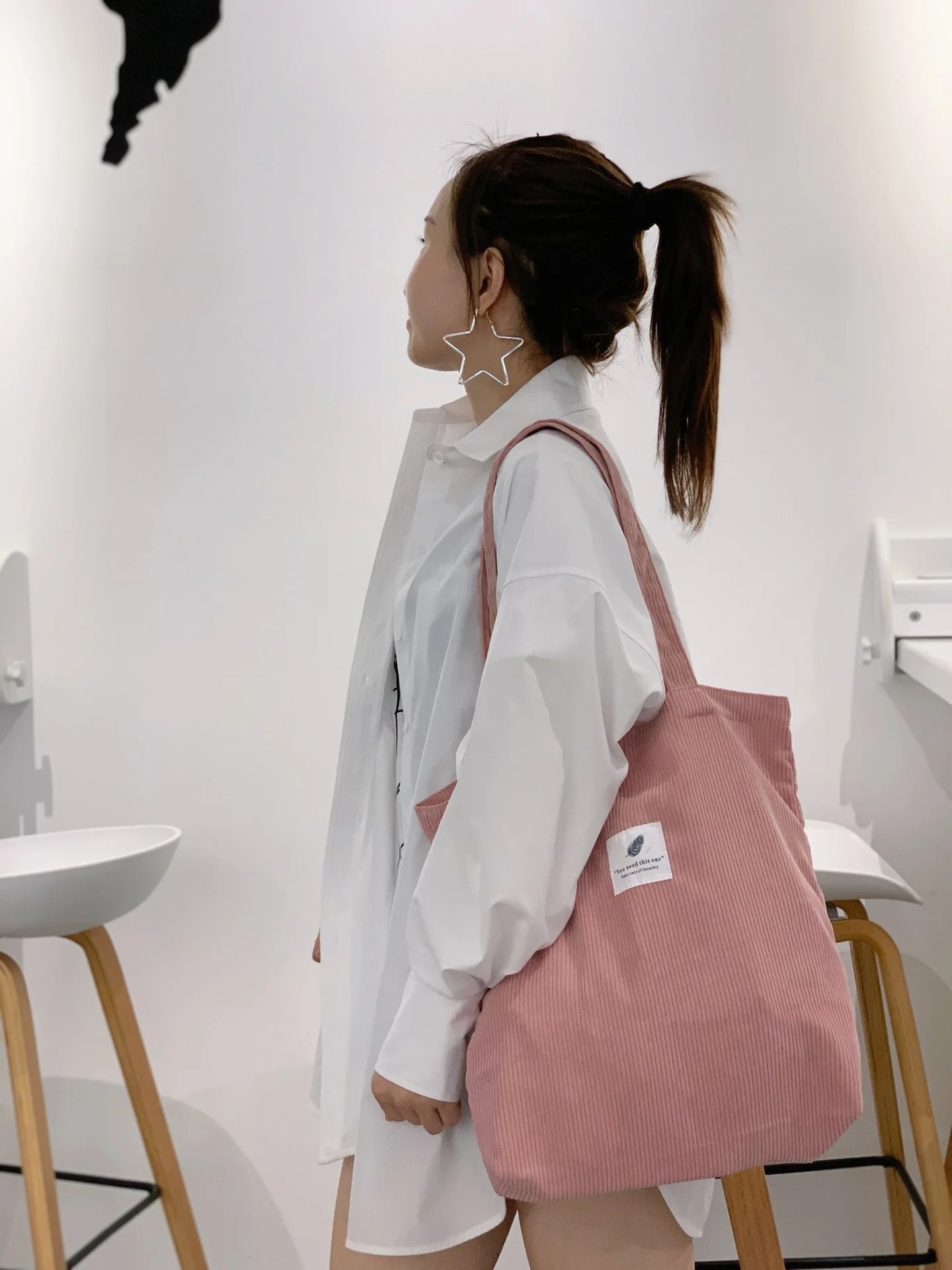 Многоразовые сумки для покупок женщин 2021 Вельветовая сумка через плечо повседневная женская сумка-тоут определенного количества Прямая поставка