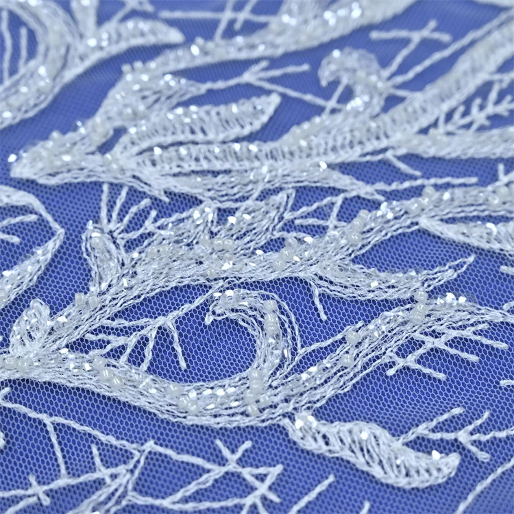 Fashion style design pure white beaded embroidered bridal applique lace for women