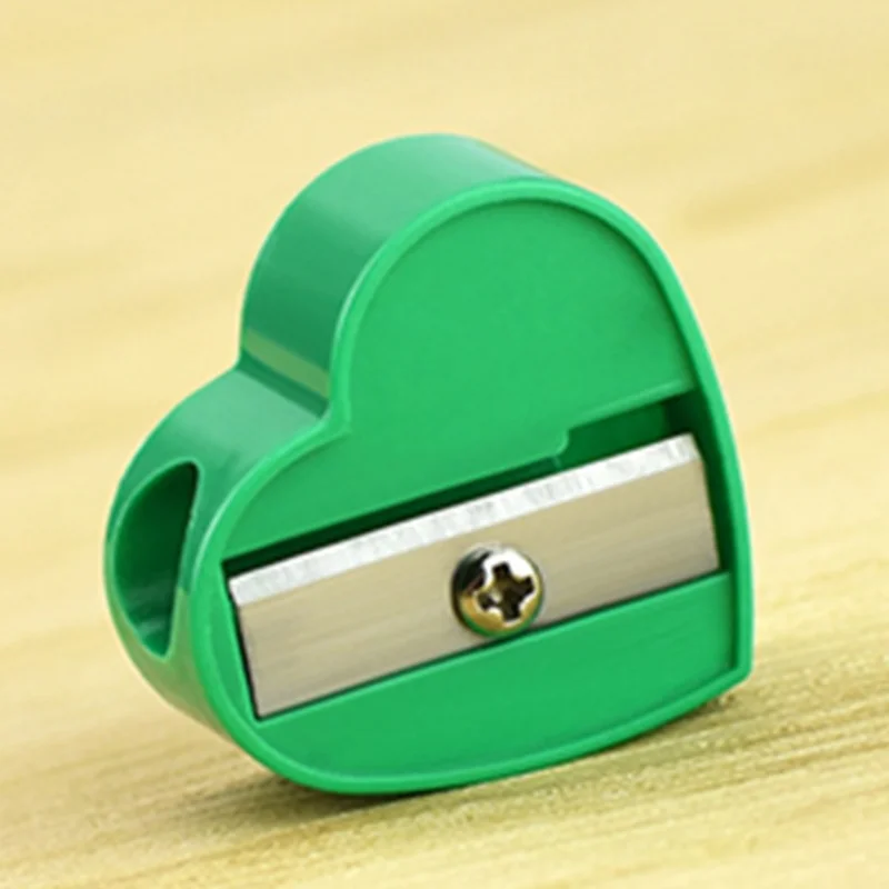 Cheap pencil sharpener Acrylic Heart-shaped small pencil sharpener kids students stationery and office