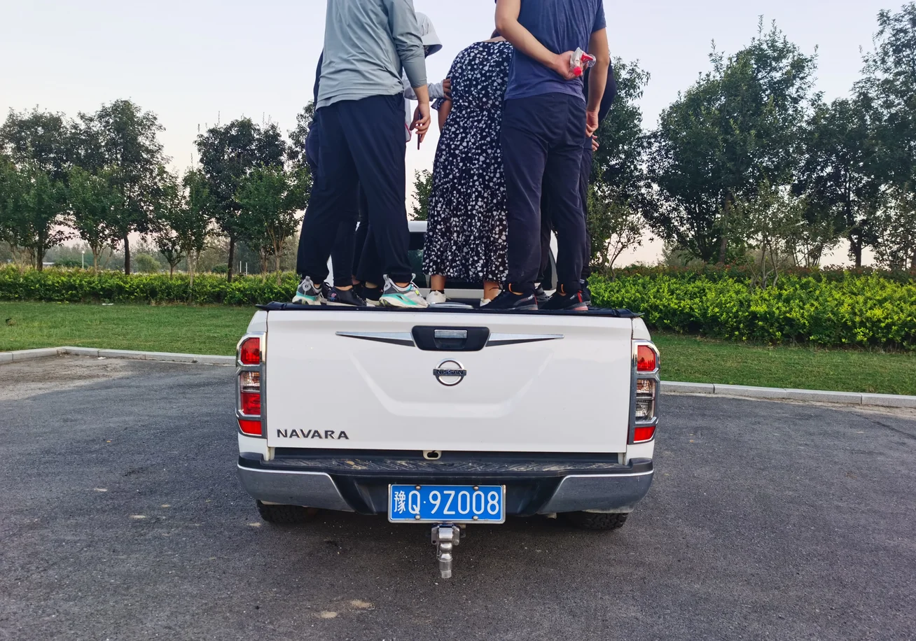 Лидер продаж Выдвижная алюминиевая крышка для автопикапа ford f250 водонепроницаемая Антикоррозийная ручная рулонов