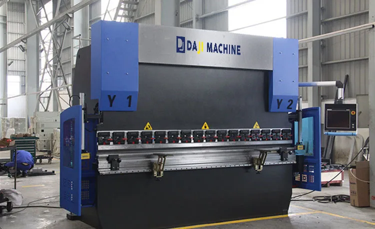 Hot sales hydraulic NC metal steel press brake machine