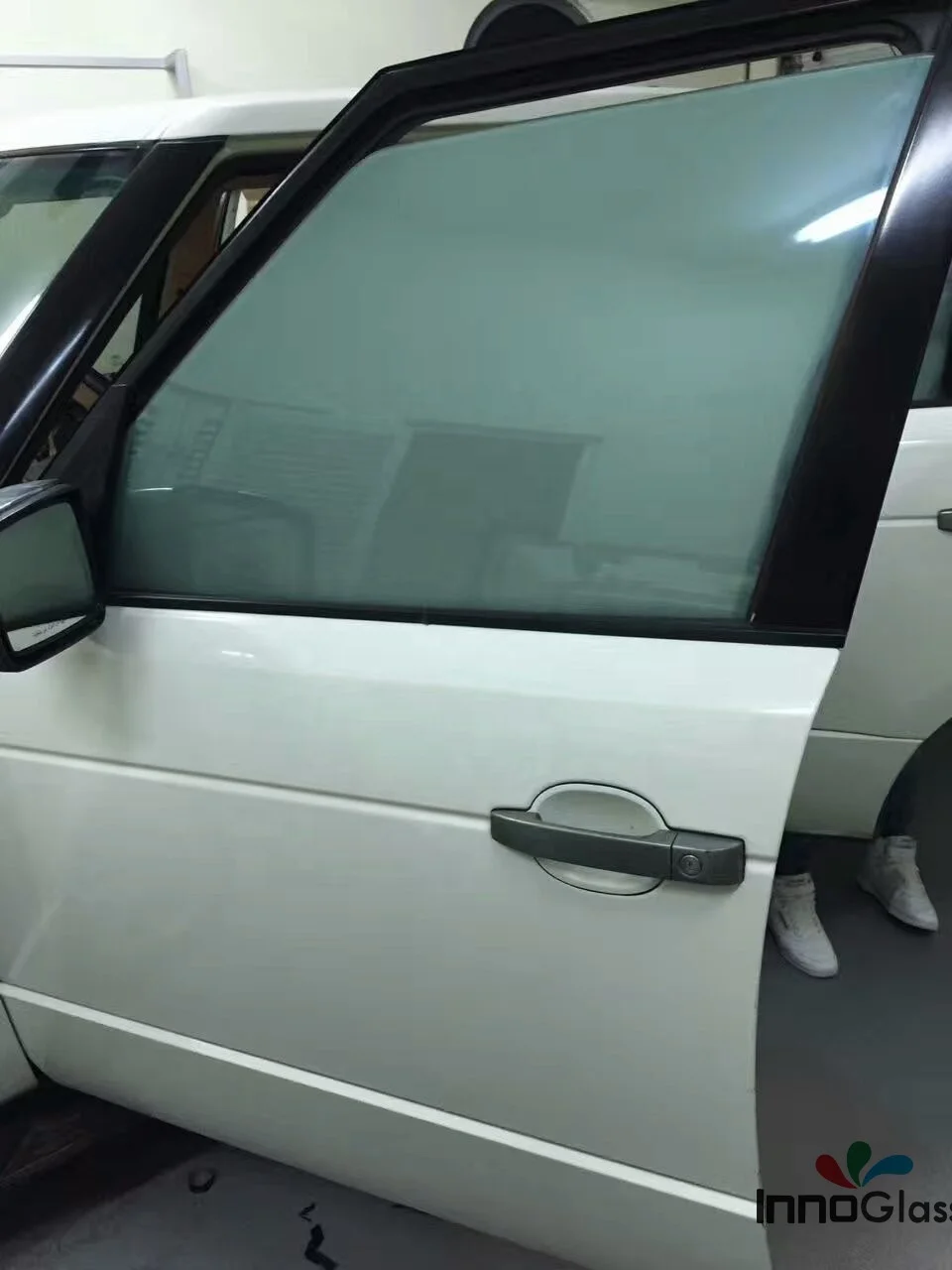 INNOGLASS Transformer smart glass film Car Power  Transformer  Parts Electronically controlled power with remote