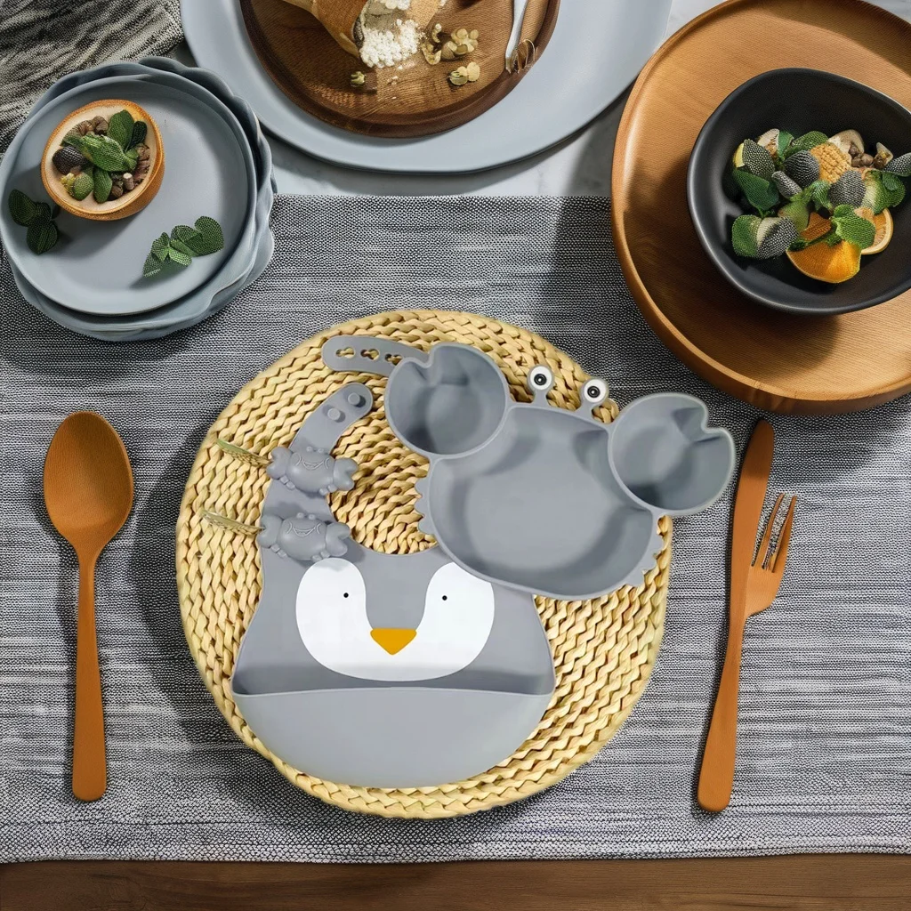 BPA Free Animal Face Bib Suction Plato Bebe Silicone Crab Platos Silica Gel Children Spoon Fork Baby Feeding Set