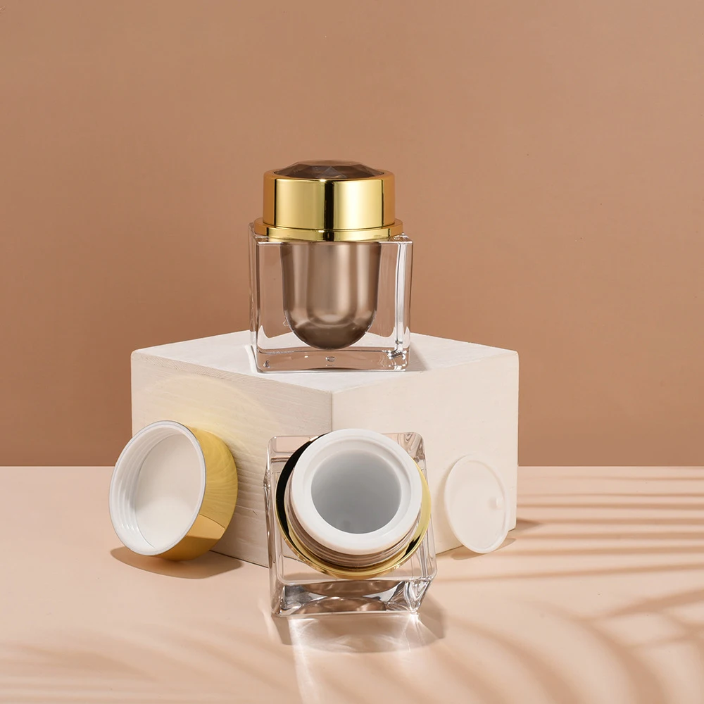 Wholesale Free Sample Empty Flat Square Cosmetic Plastic Bottles and Jars Set 30ml 50 ml 100ml Skincare Bottles Packaging Luxury