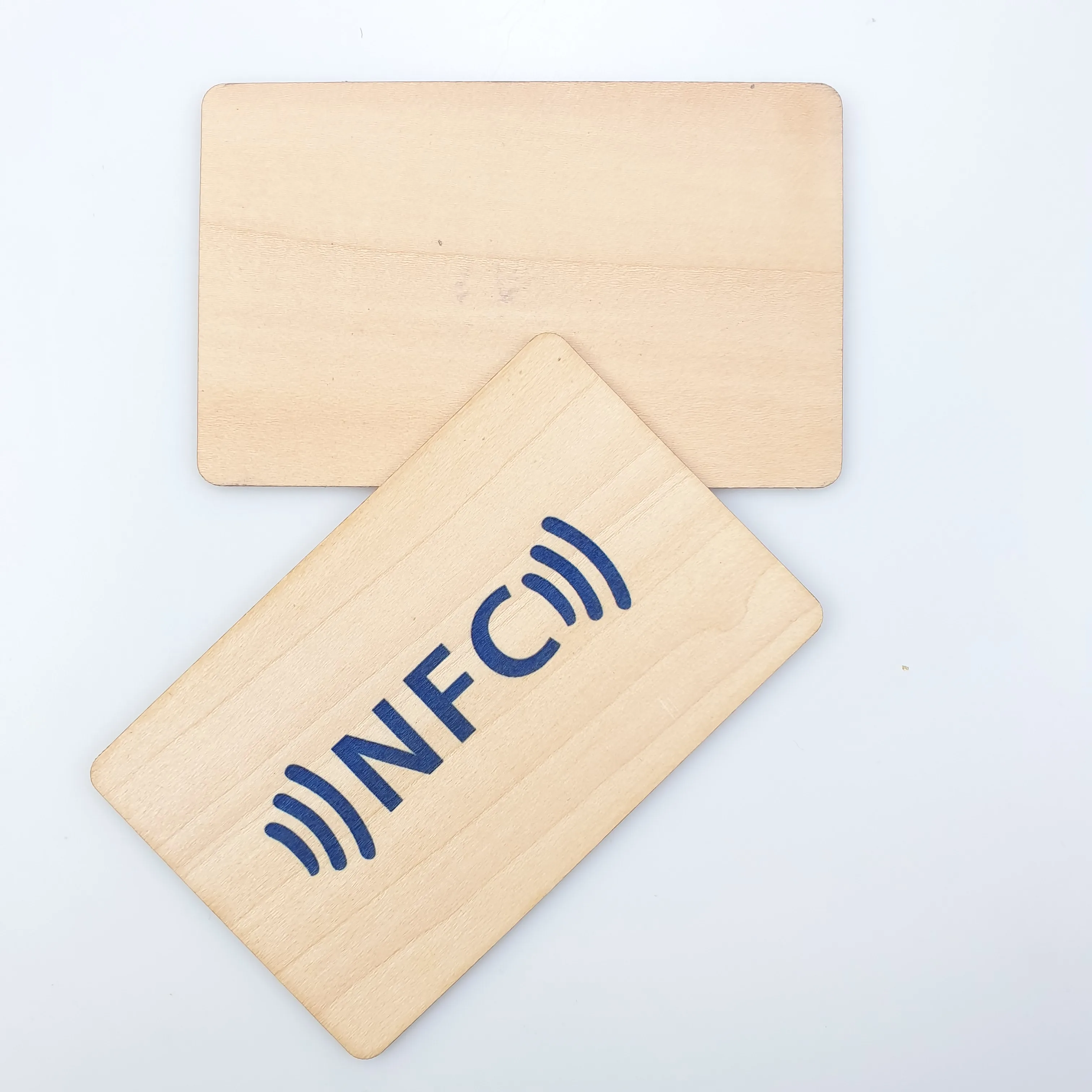Экологичная цифровая визитная карточка NFC 213