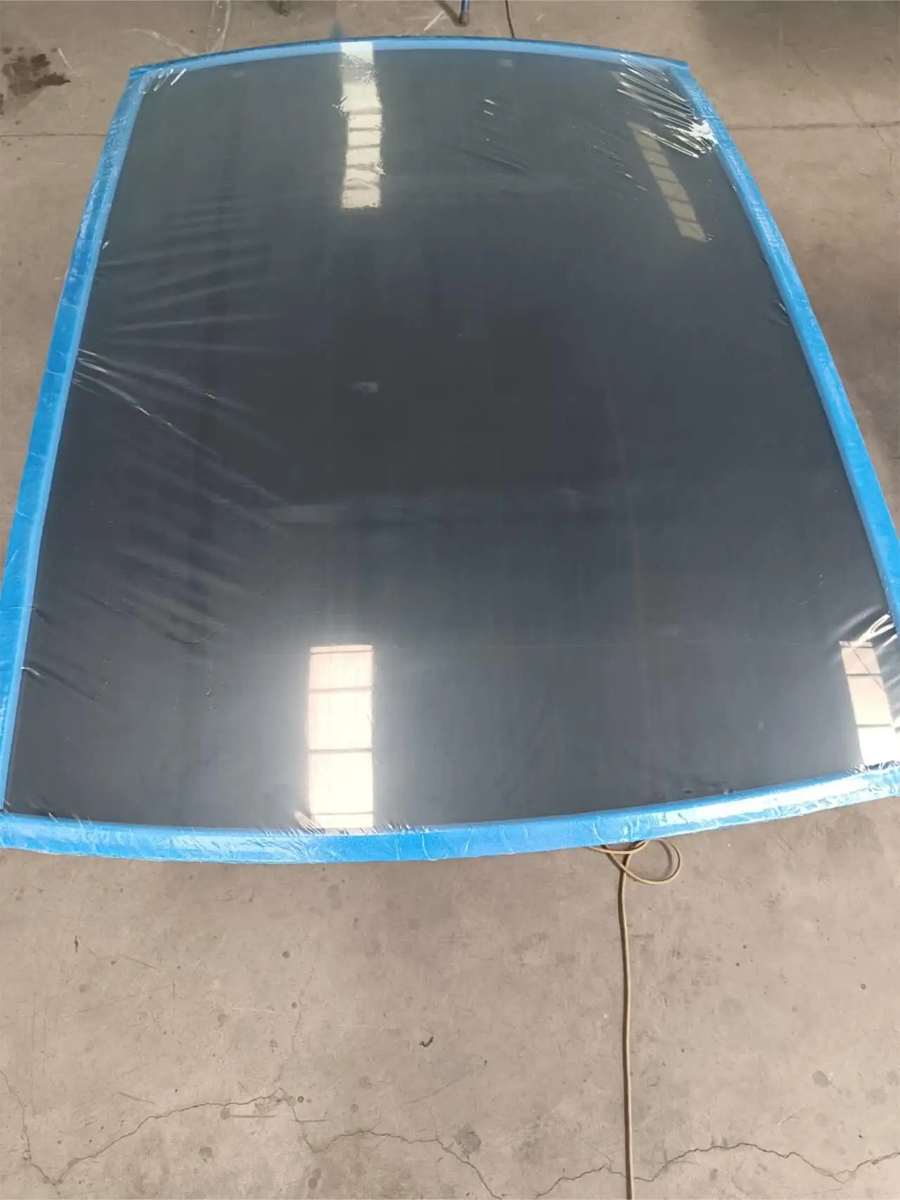 Sales Tesla Y  OEM sunroof and  windshield Auto glass wholesale and retail