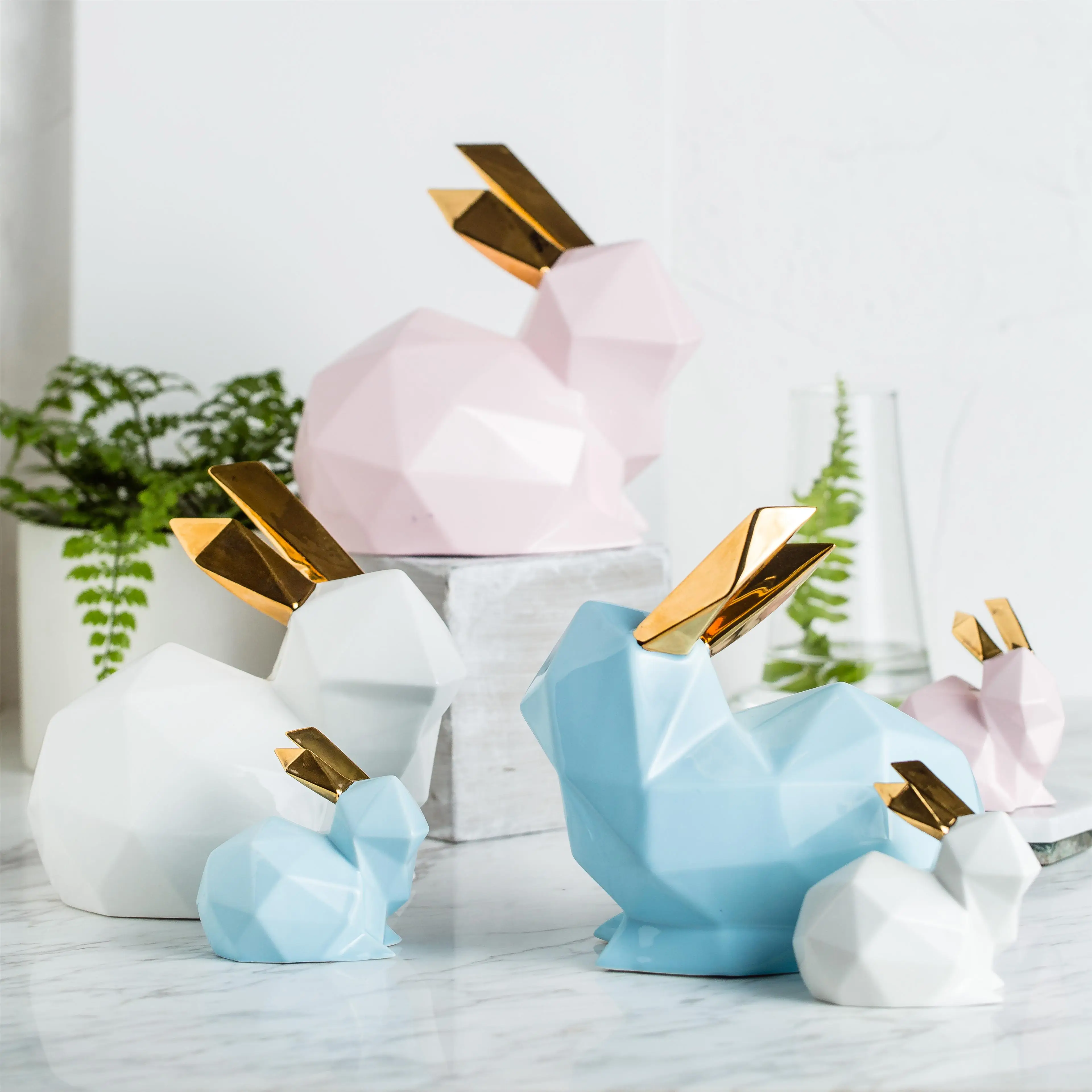 Wholesale Handmade Porcelain Crafts Cute Animal Art Rabbit Decoration Gift Box Ceramic Home Ornament Gold Painted