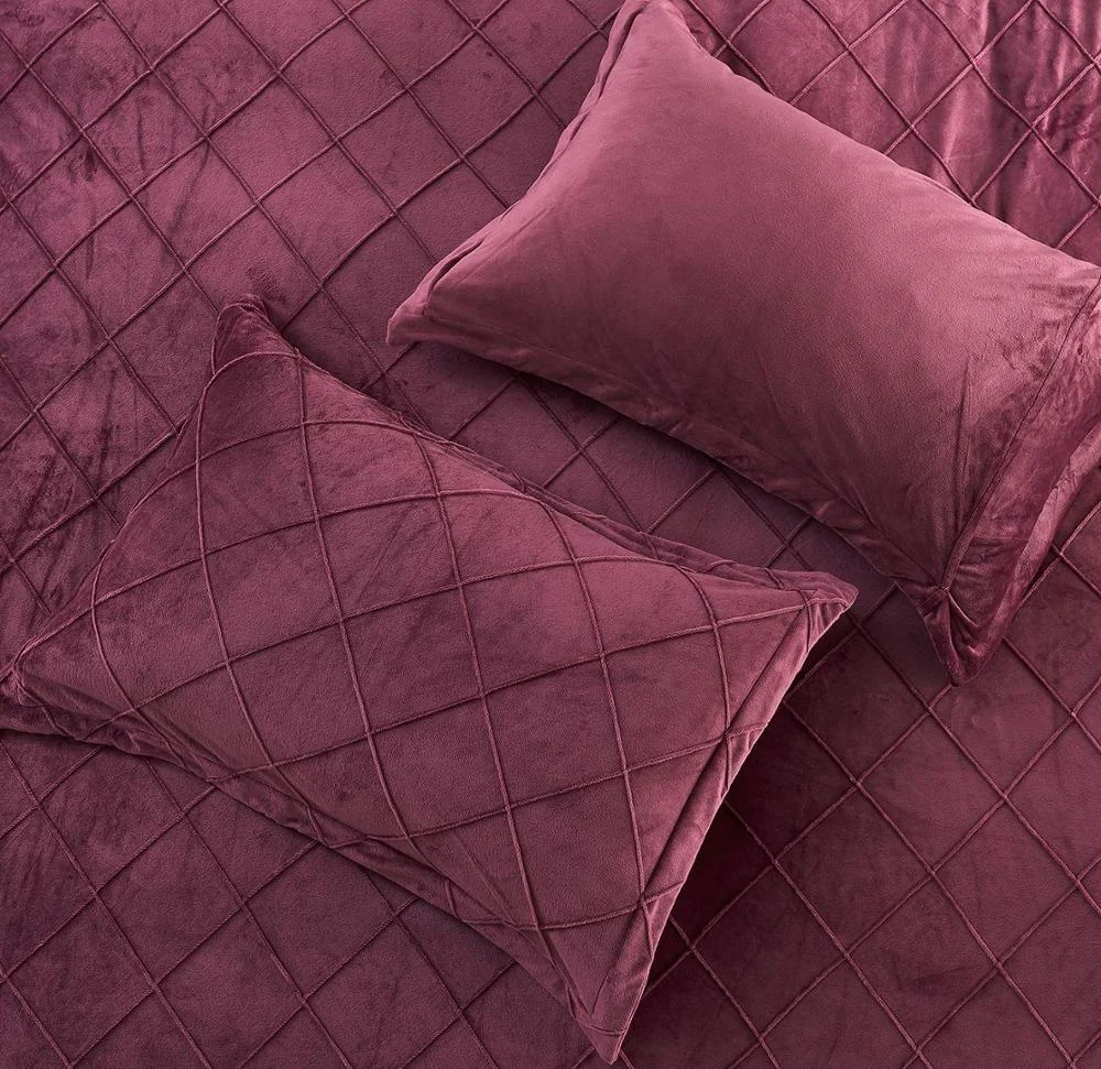 VB5009, Luxury  Crystal Velvet Duvet Cover Set - Pinch Pleated Pintuck Bedding with Home Decor 3 Pieces Per Set With Pillowcases