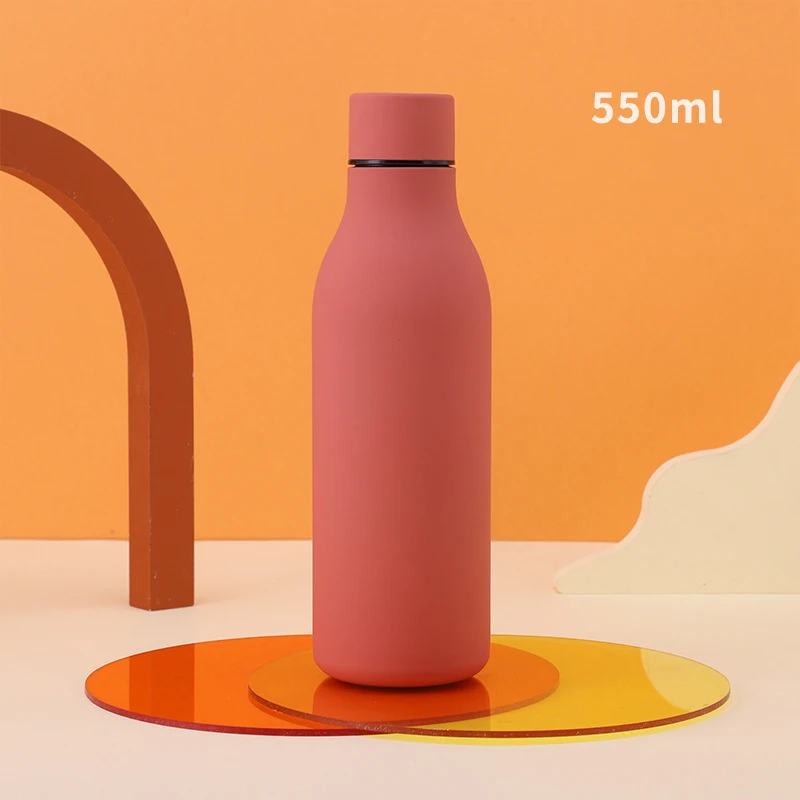 Пользовательские Pantone изолированные герметизированные двойные стенки маленькие бутылки для воды 750 мл без соломы