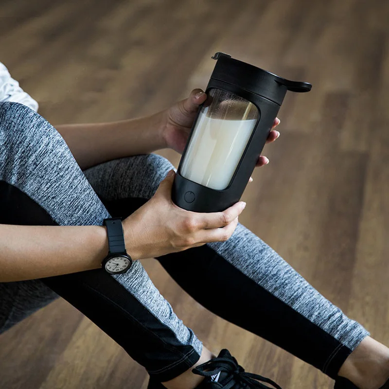 Custom premium automatic blank electric mixing portable protein shaker capsule shape mixing protein powders shaker