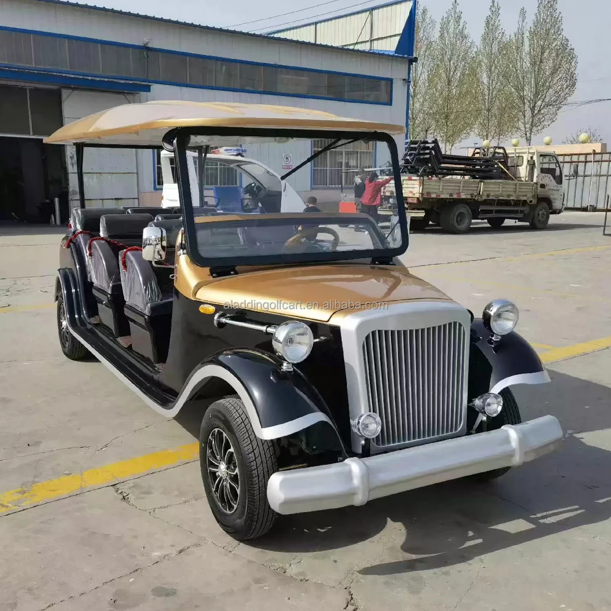 Роскошный старый автомобиль Электрический Классический кабриолет