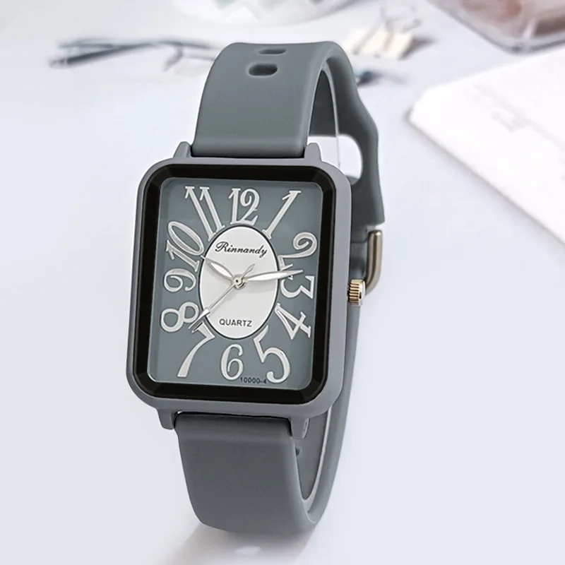 Wholesale 2024 new design alloy case luxury watches cheap square women silicone strap quartz watches R02