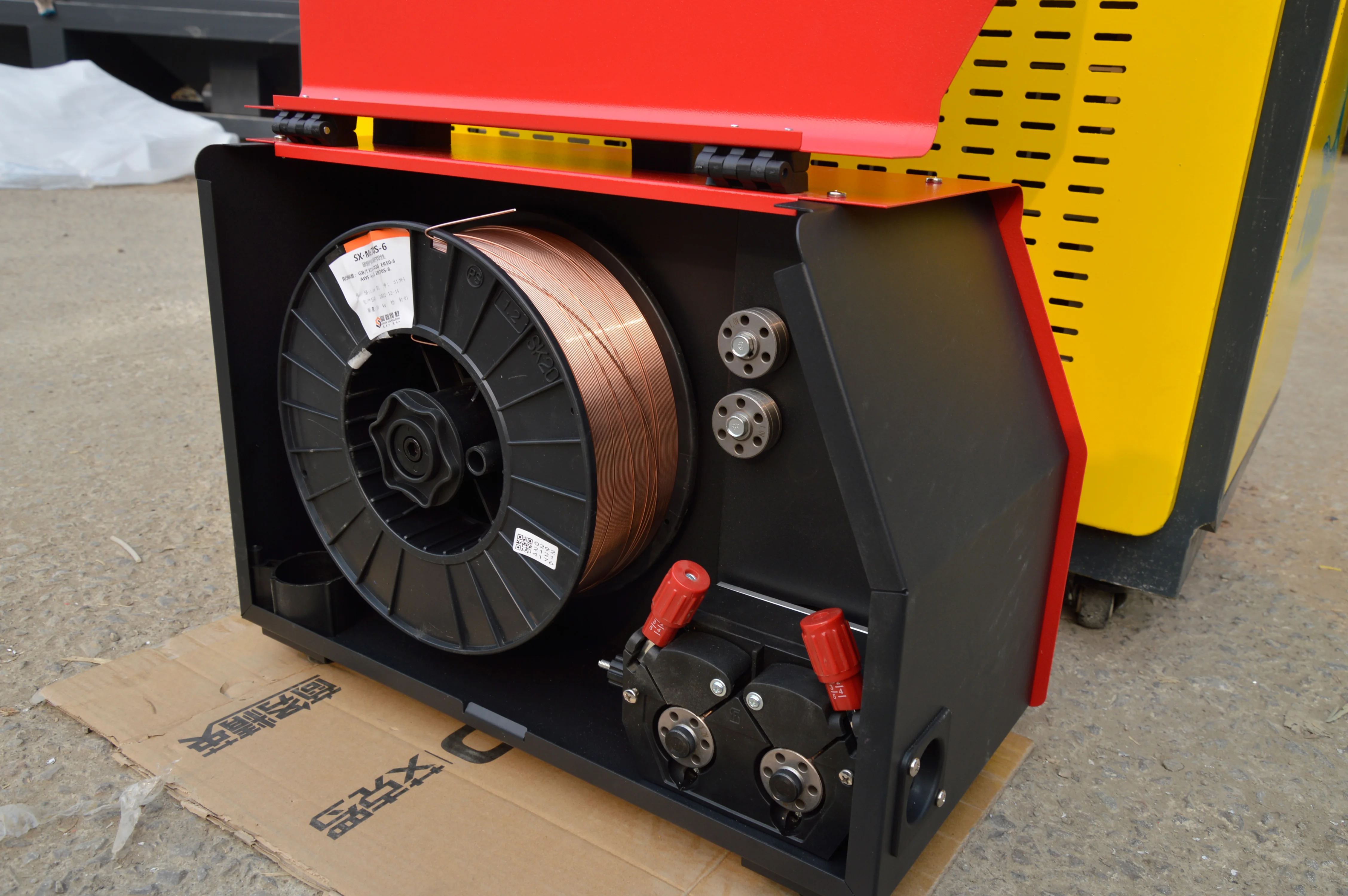 21% discount!  Optical Aluminum Manual Stainless Steel Handheld Fiber Laser Welding Machine