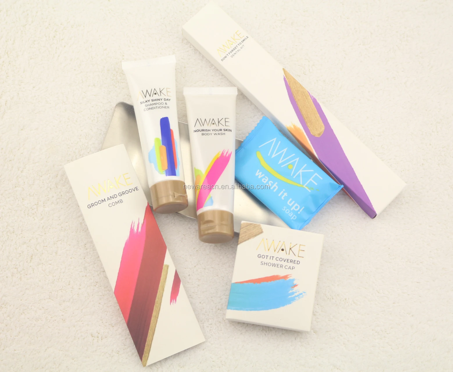 Portable Hotel Amenities Hotel Shampoo Tube Body Wash Gel Mini Comb Shower Cap Hair Conditioner