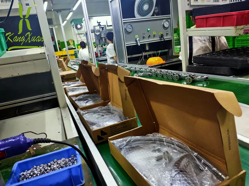 Health durable beautiful appearance ABS plastic pull out  faucets for kitchen sink