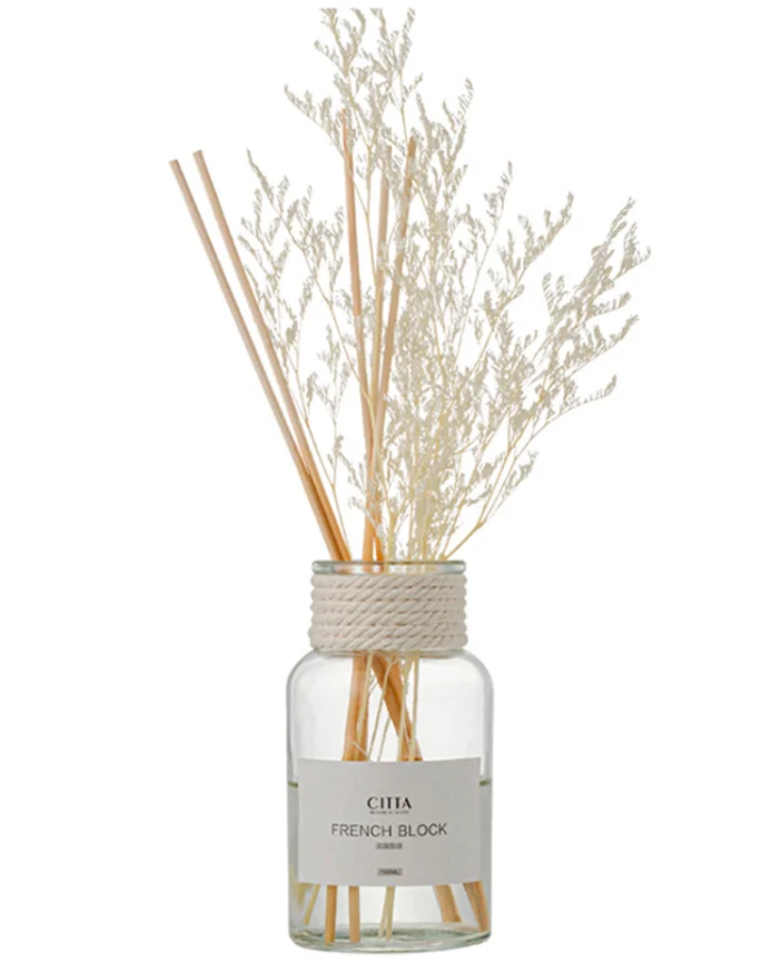 Custom 50ml 120ml natural perfume Family Hotel Apartment decoration aromatherapy essential oil reed diffuser set