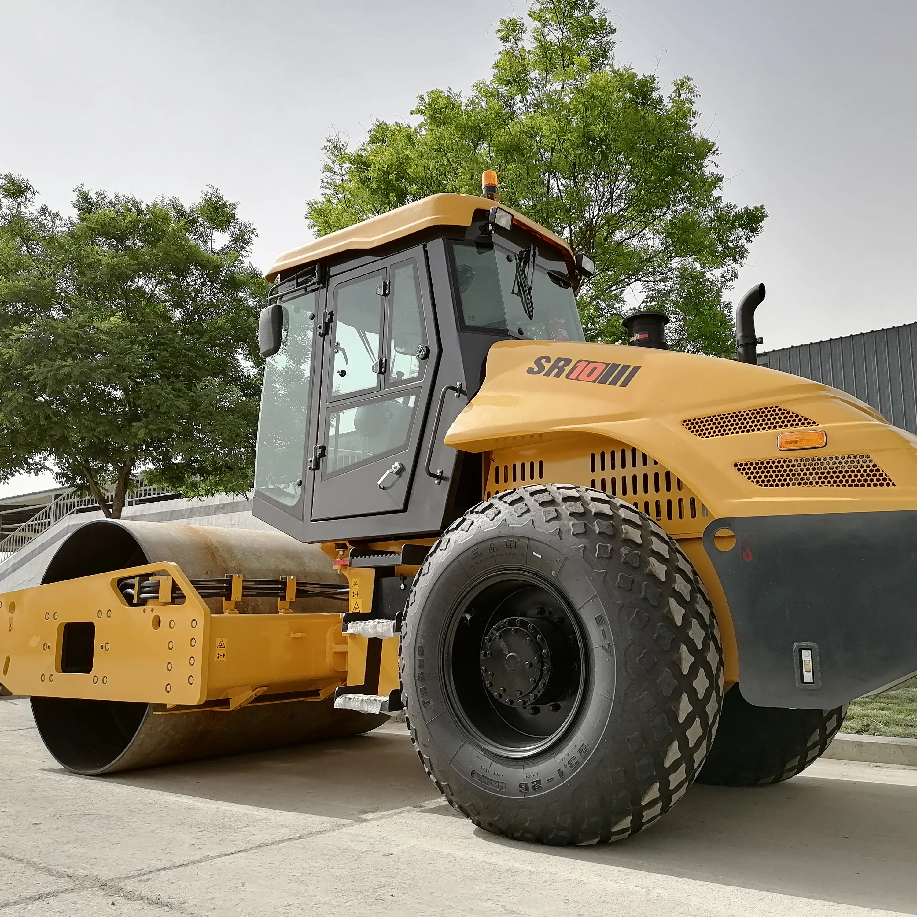 High Quality Ride-on Type Road Roller 10ton Road Roller SR10 Economic Vibratory Roller Compactor