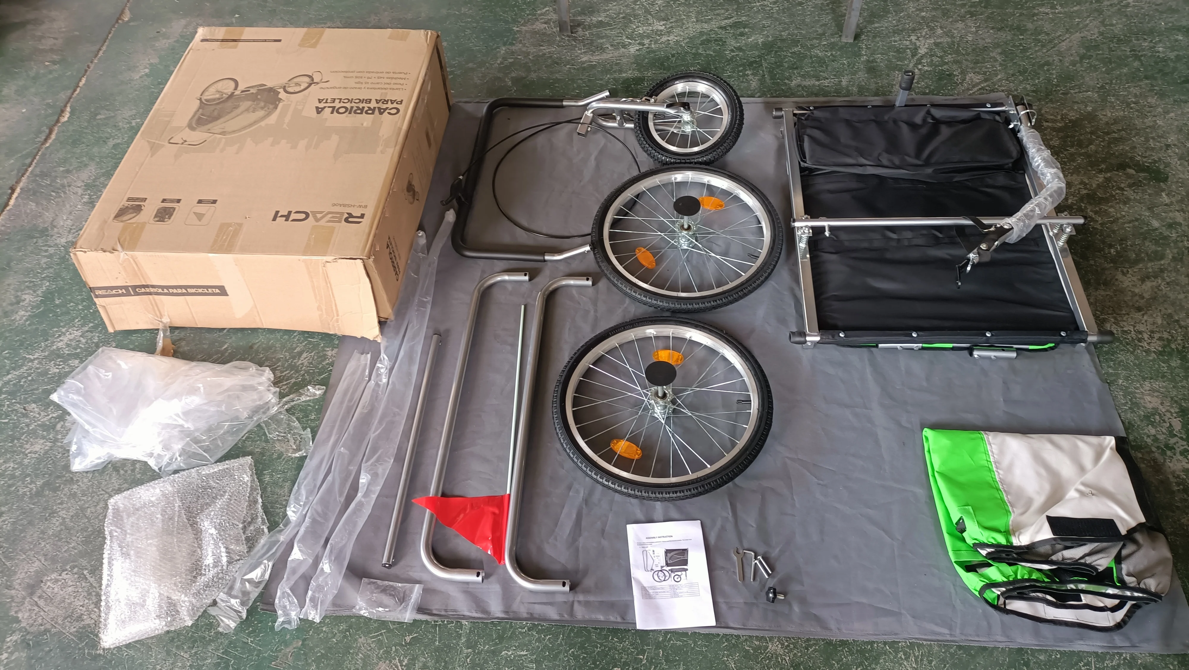Pet and cargo hauling bike trailer stroller jogger carrier
