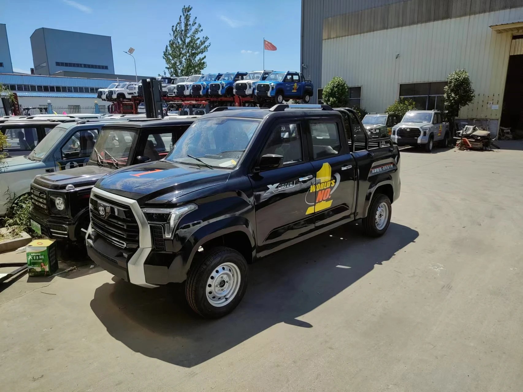 Electric car New Electric pickup Car electric truck 4x4 Electric Utility Vehicle with Cargo Box pickup truck