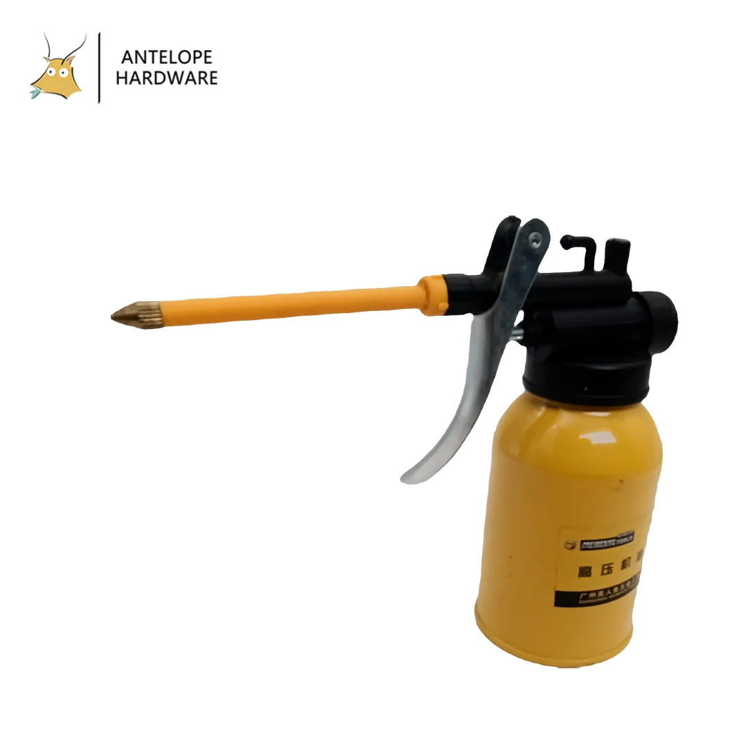 High Pressure Yellow Flexible Nozzle 300g Lubricating Oiler / Oil Can Spray Gun Pot Plastic Steel Pump Oiler