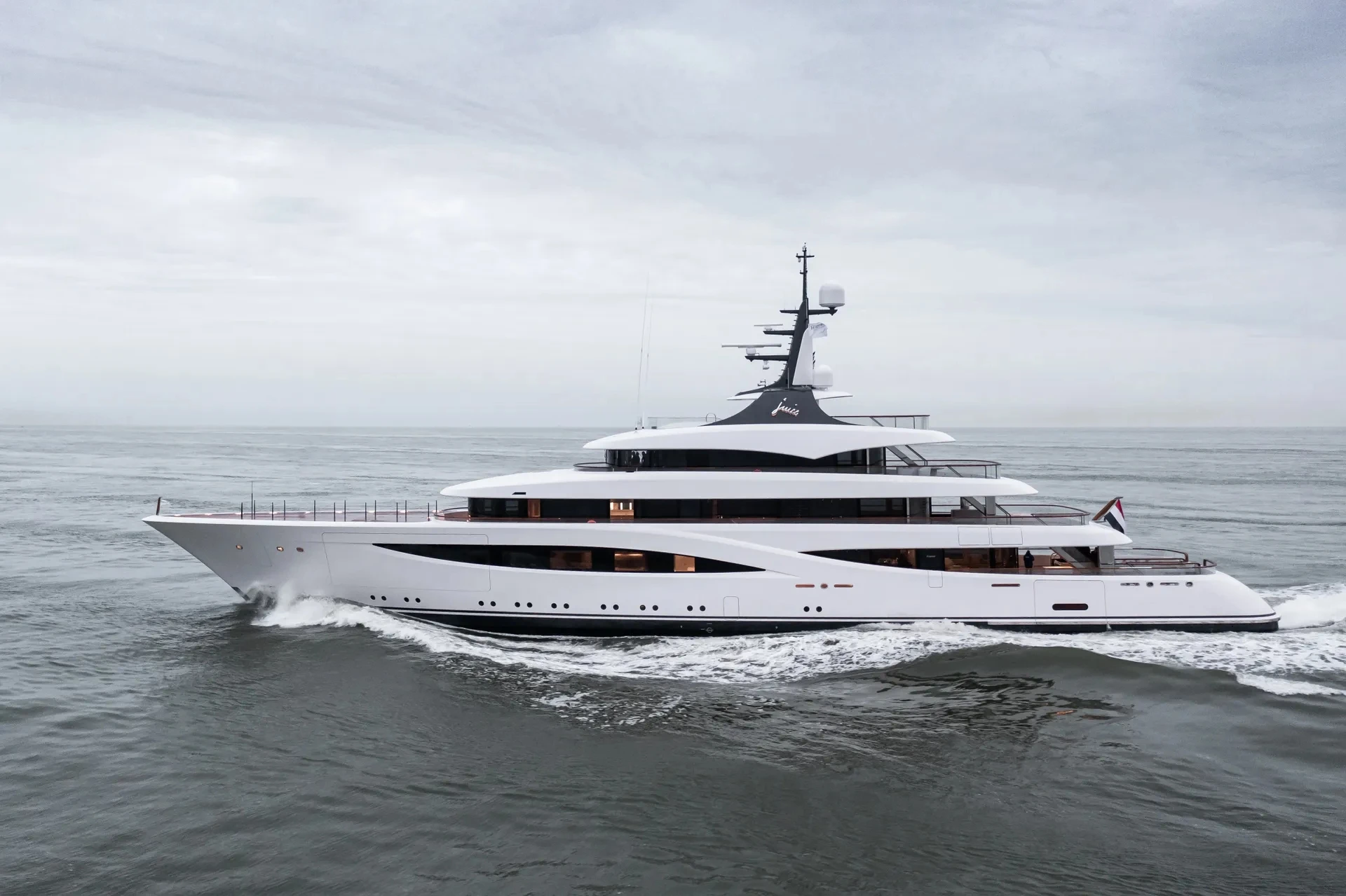 JNCN New Design  Boat 233ft  Custom Luxury Yachts Classic Fiberglass Speed Super  yacht