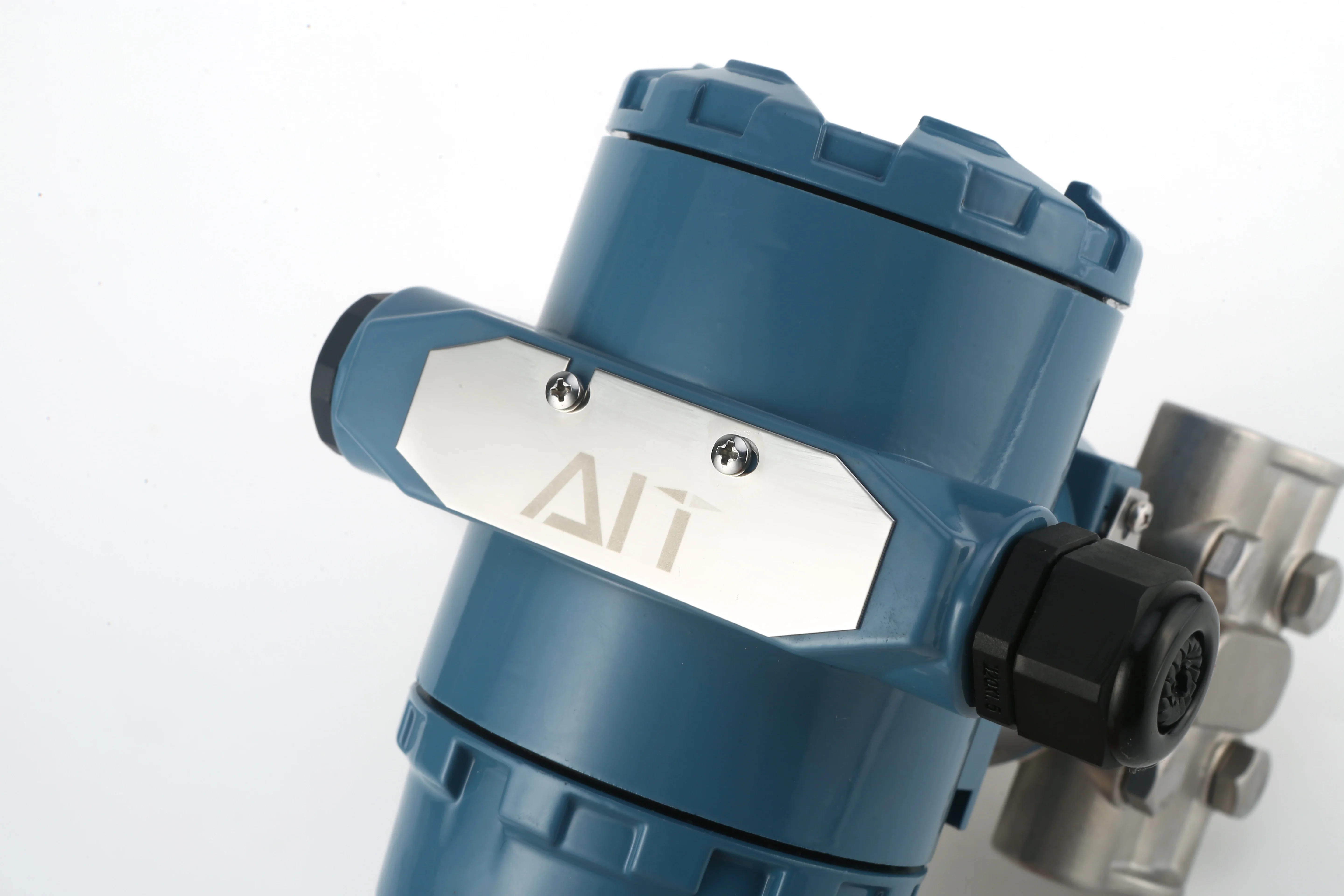 Differential Pressure Transmitter MOUNTING BRACKETand BOLTS  304SST, 2INCH PIPE MOUNTING,FLAT TYPE MAX WORKING PRSSURE 16KPa