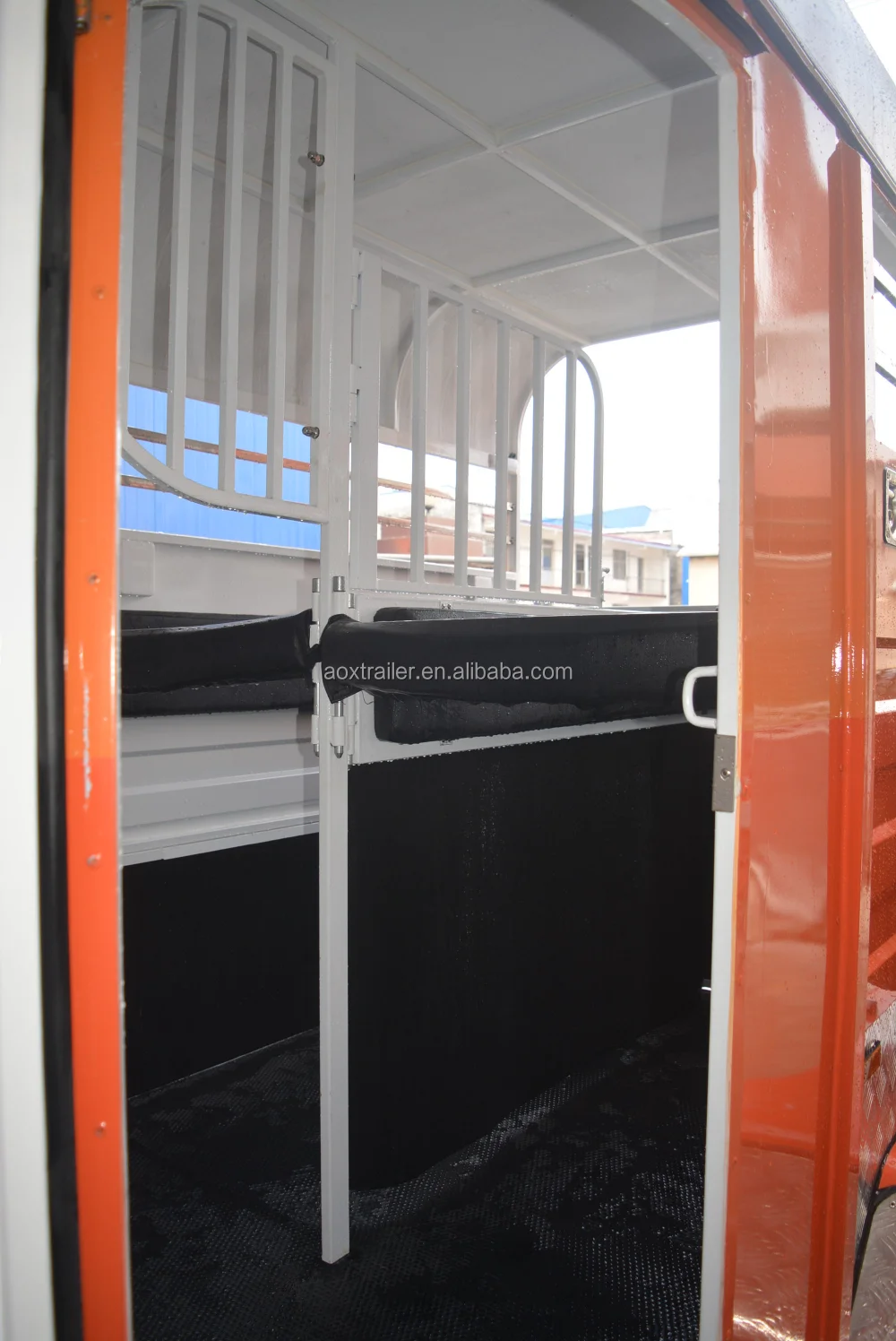 Popular Stable-Towing Horse Float Windows Truck Cover With Anticorrosive Floor