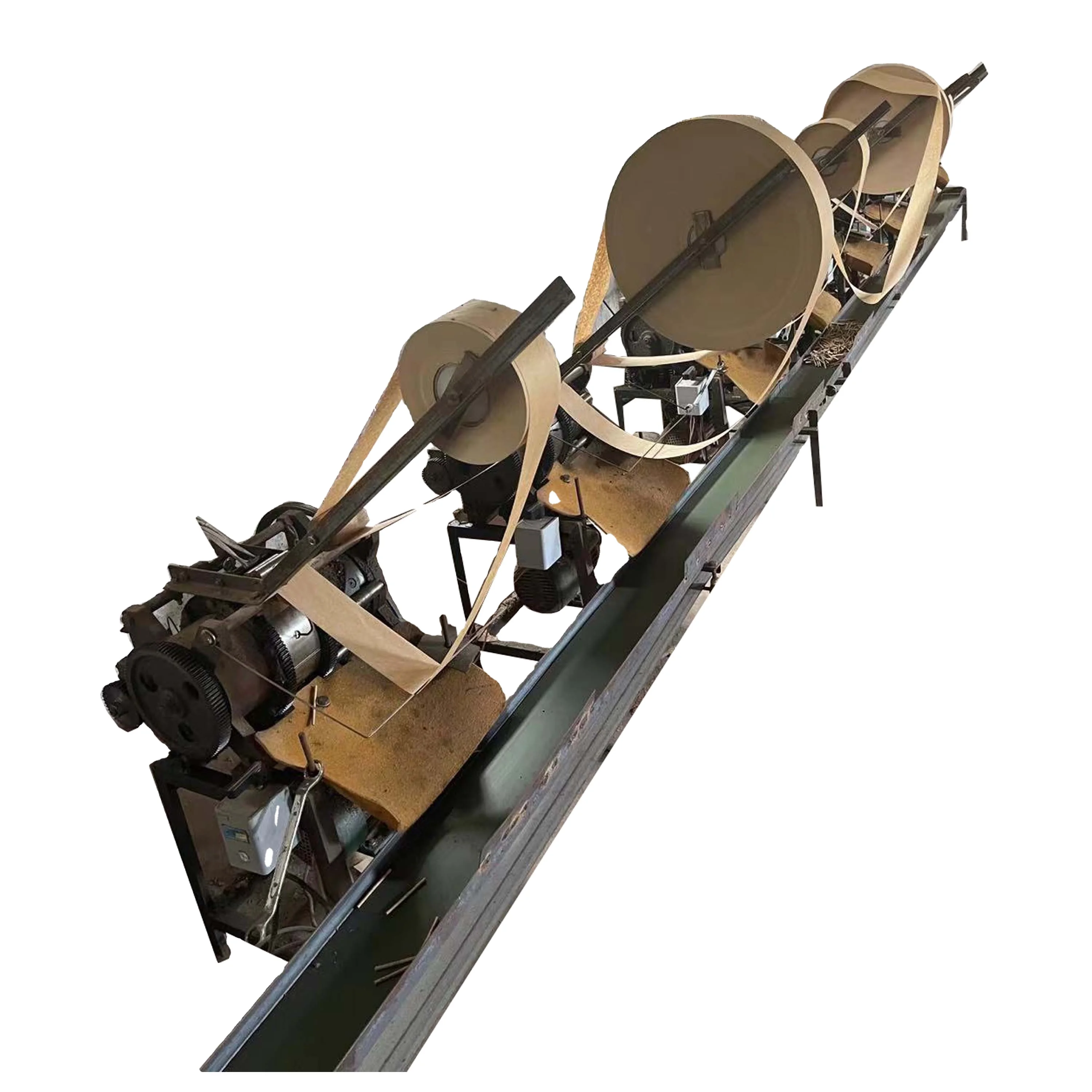 Color chrysanthemum fireworks paper tube rolling machine