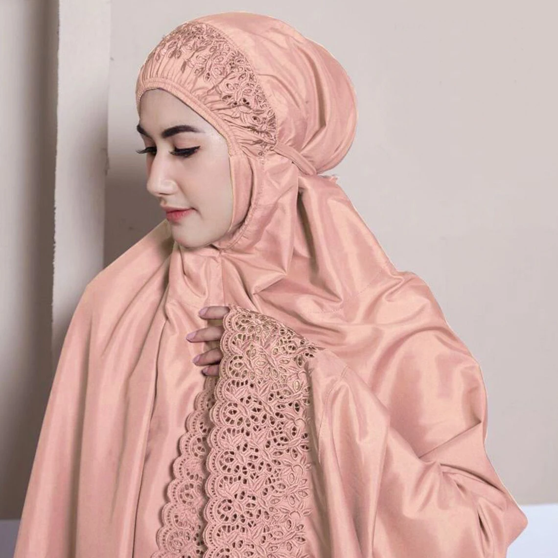 Custom Islamic Prayer set Clothes With Beautiful Rayon Embroidery For Muslim Women Prayer Set Clothes