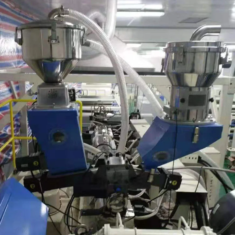 Volumetric Doser Injection Molding Machine and Plastic Injection Mould Making Machine