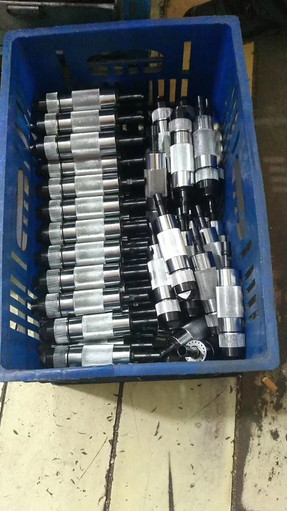 Excellent for cleaning tires, moldings, porting, relieving engines, and general high- speed polishing and grinding