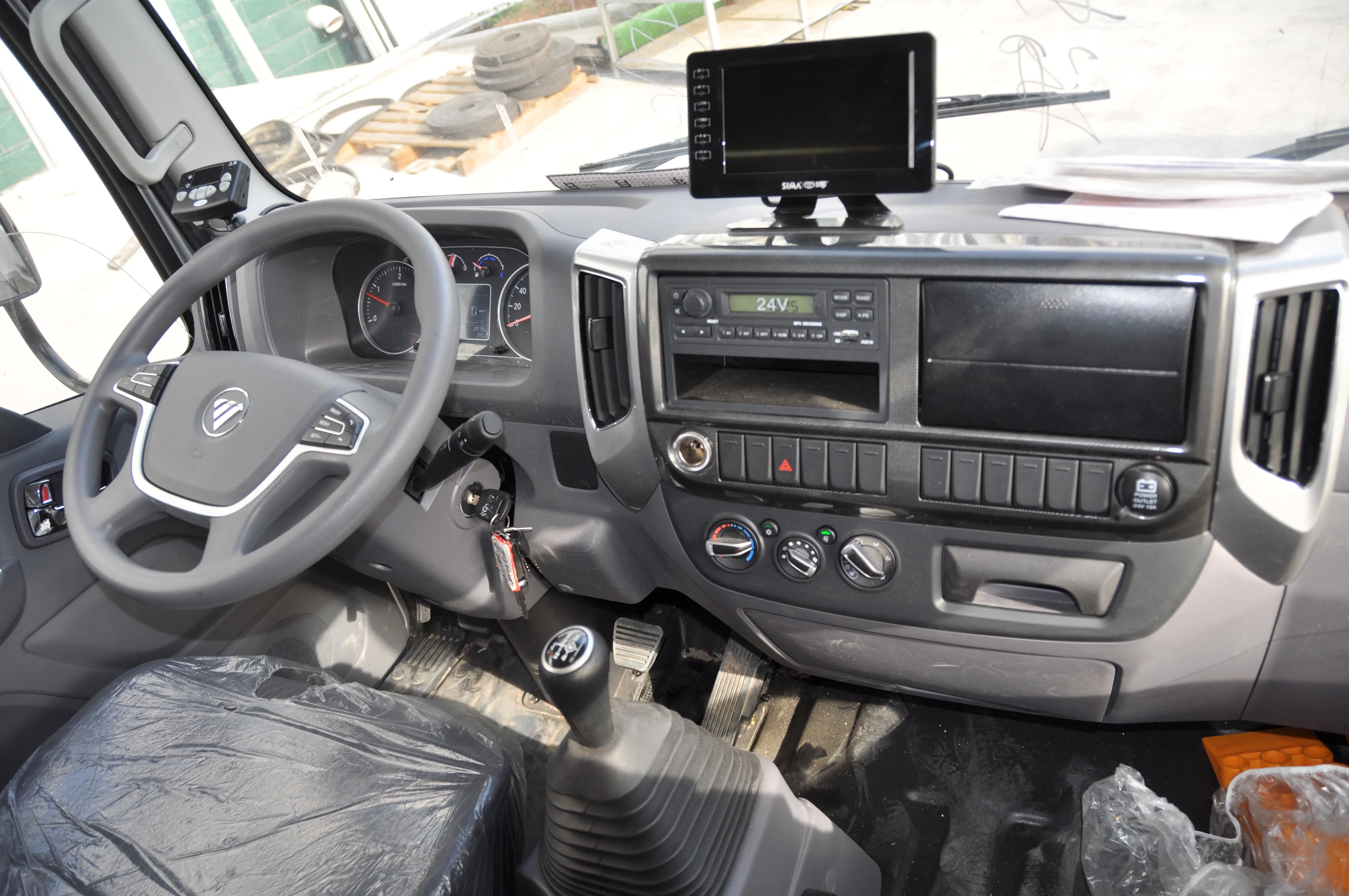 Hot Sale Foton Ollin CTS 4m 1 Ton Cold Chian Transport Mini Refrigerated Truck