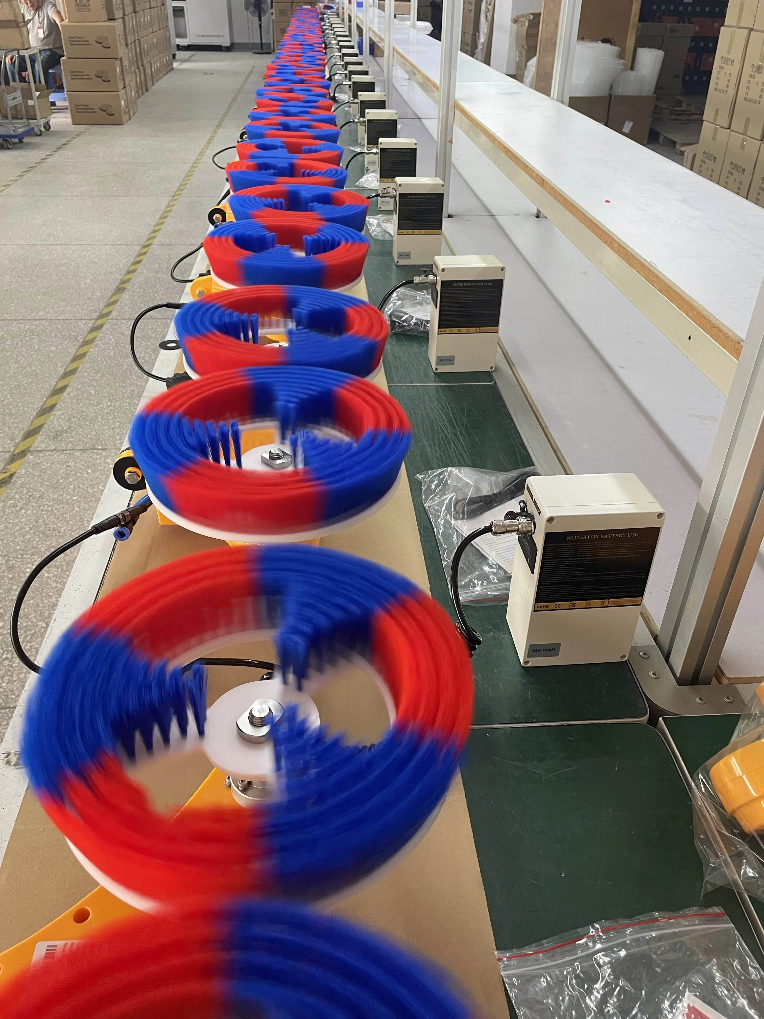 MULTIFIT Solar Panel Cleaning Brush with 7.5m Telescopic Pole Dual AC & DC Charging Mode for Rooftop Solar Systems