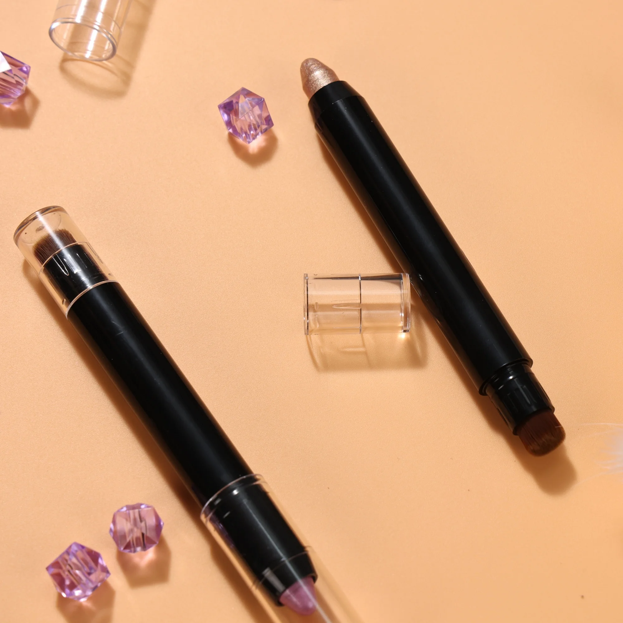 High Quality Matte Color Eye Shadow Pen Shimmer Glitter Eyeshadow Stick in Pearl Dark Bright Red