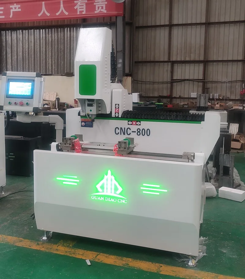 CNC полностью автоматический с одной головкой алюминиевый профиль сверлильный и фрезерный станок