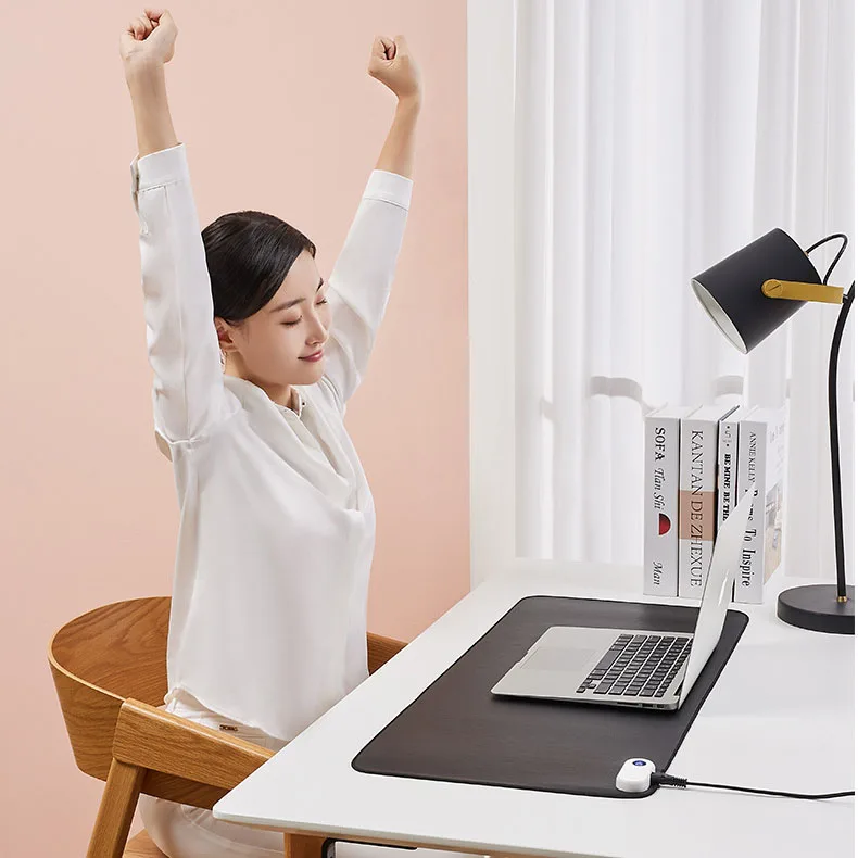 2022 Best Selling Winter Heated Leather Large Mouse Pad Heated Warm Desk Pad Safety for Keeping Hands, Feet Warm