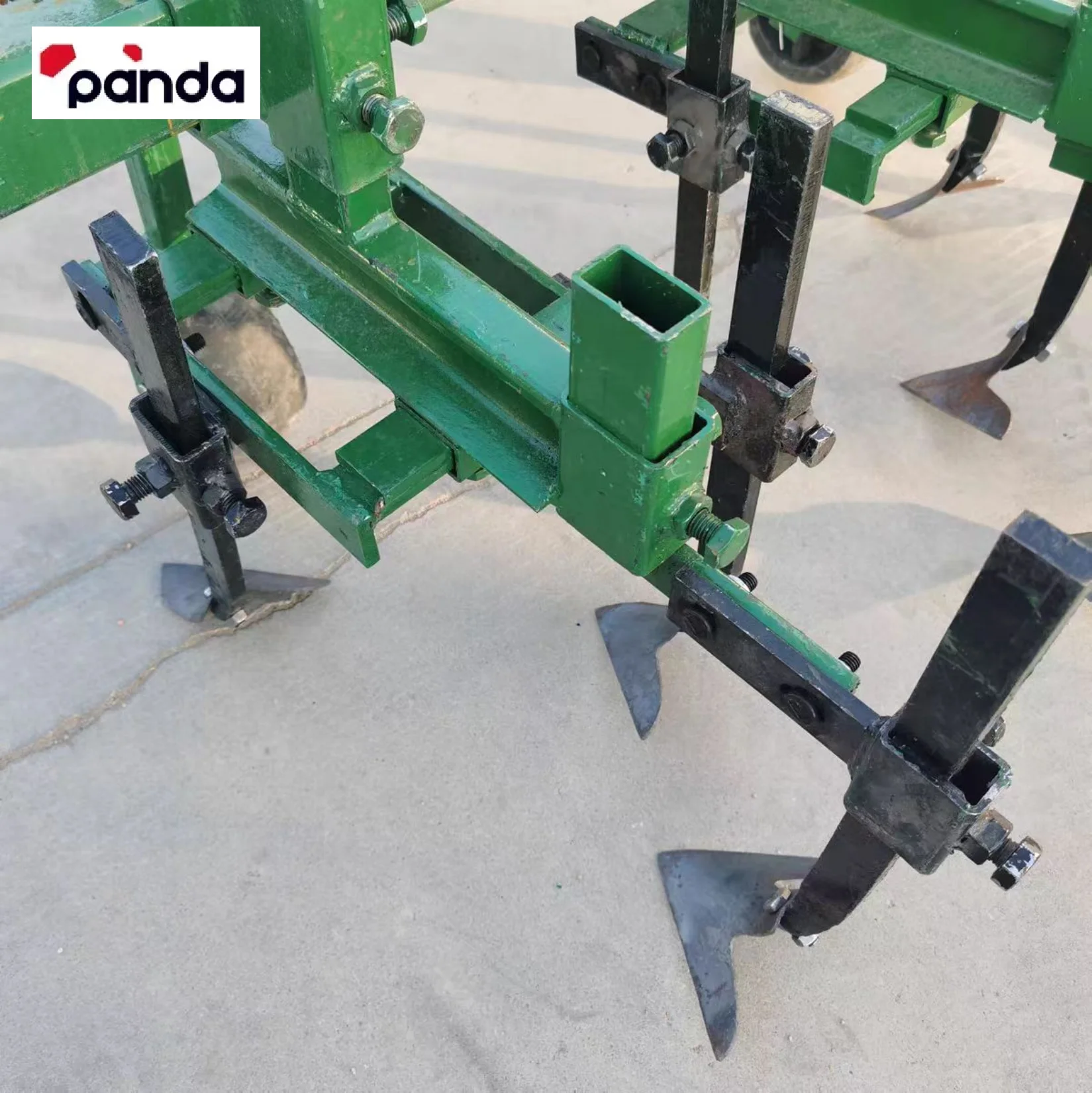 Agricultural cultivator farm ridging machine tractor mounted furrow ridger machinery