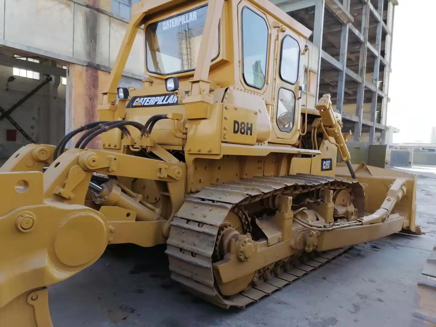 Japan Used Bulldozer Cat D8H in hot sale, Used Earth Moving Machine cat D8H bulldozer machine Hydraulic Used Cat D8 Bulldozers