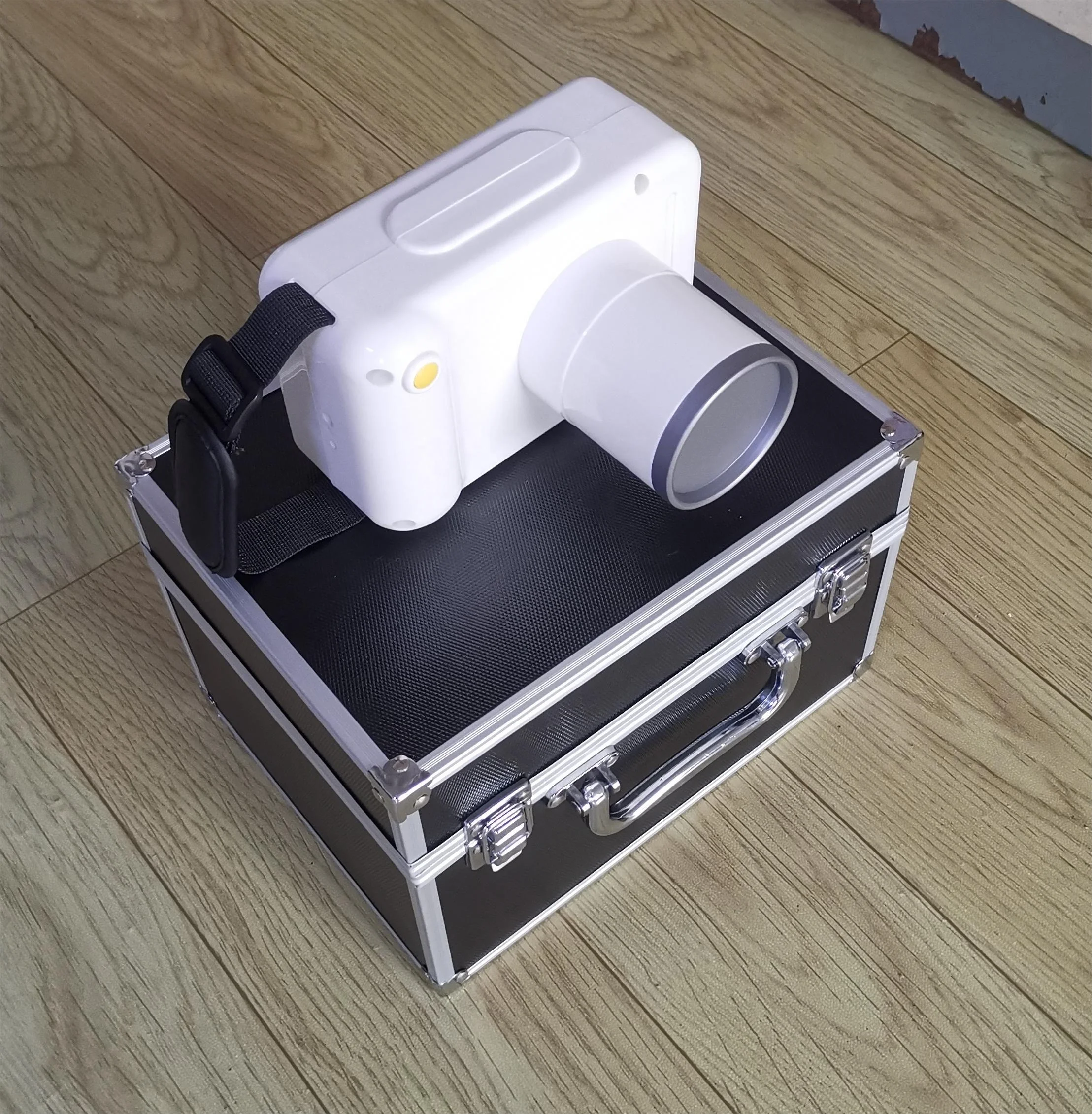 LTDX05C rechargeable 2.4 Inch Dot Matrix screen Portable Dental X Ray unit