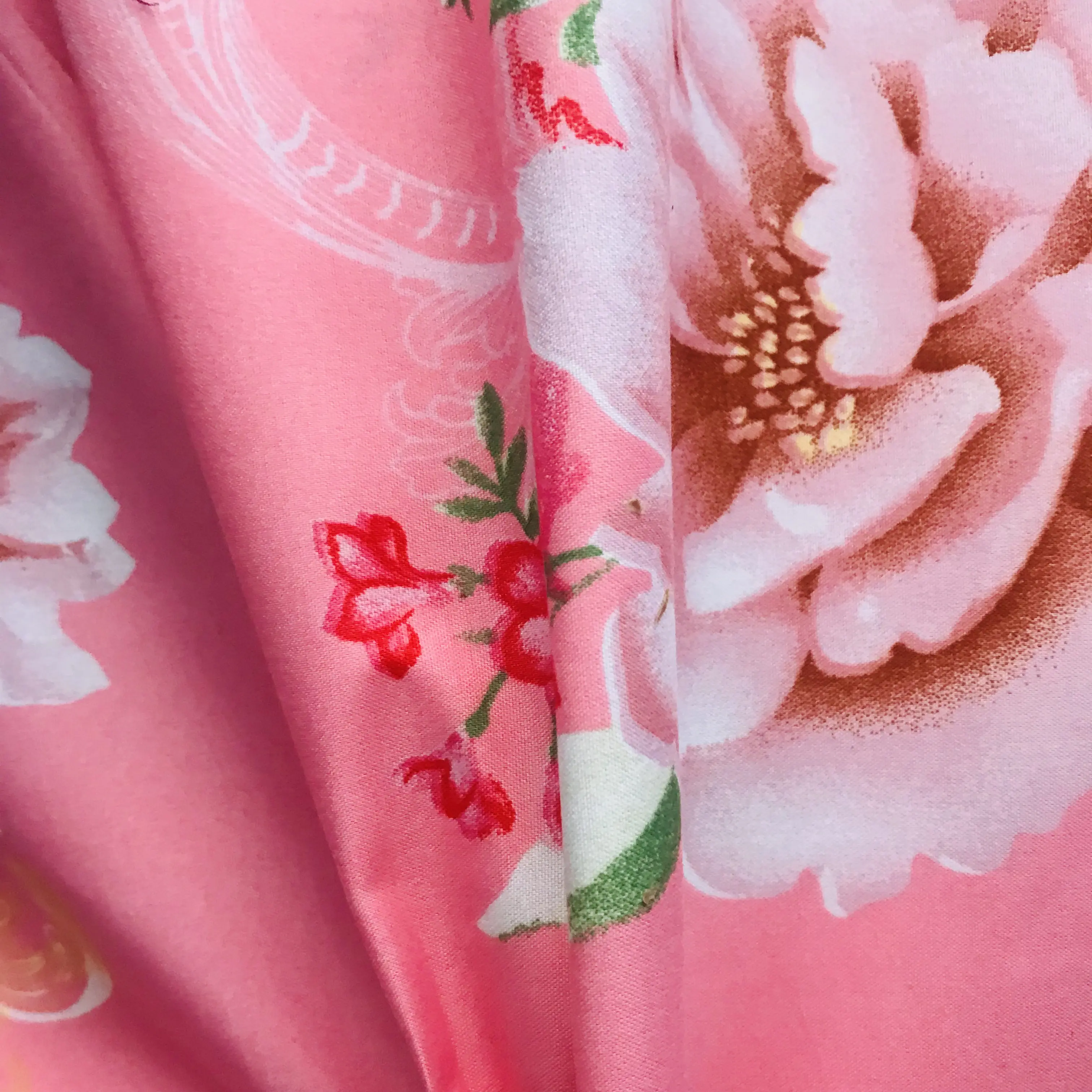 Custom big flower pink 100% polyester print microfiber fabric for bed sheet